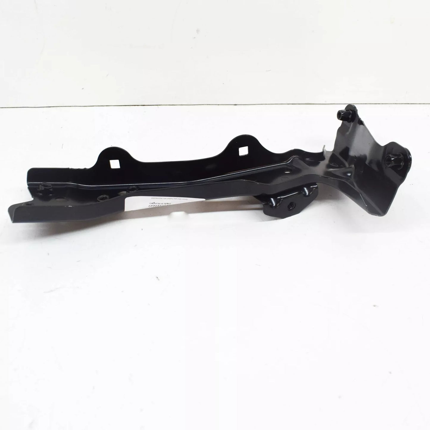 NEW AUDI A3 SPORTBACK 8V FRONT RIGHT FENDER BRACKET 8V0821136B