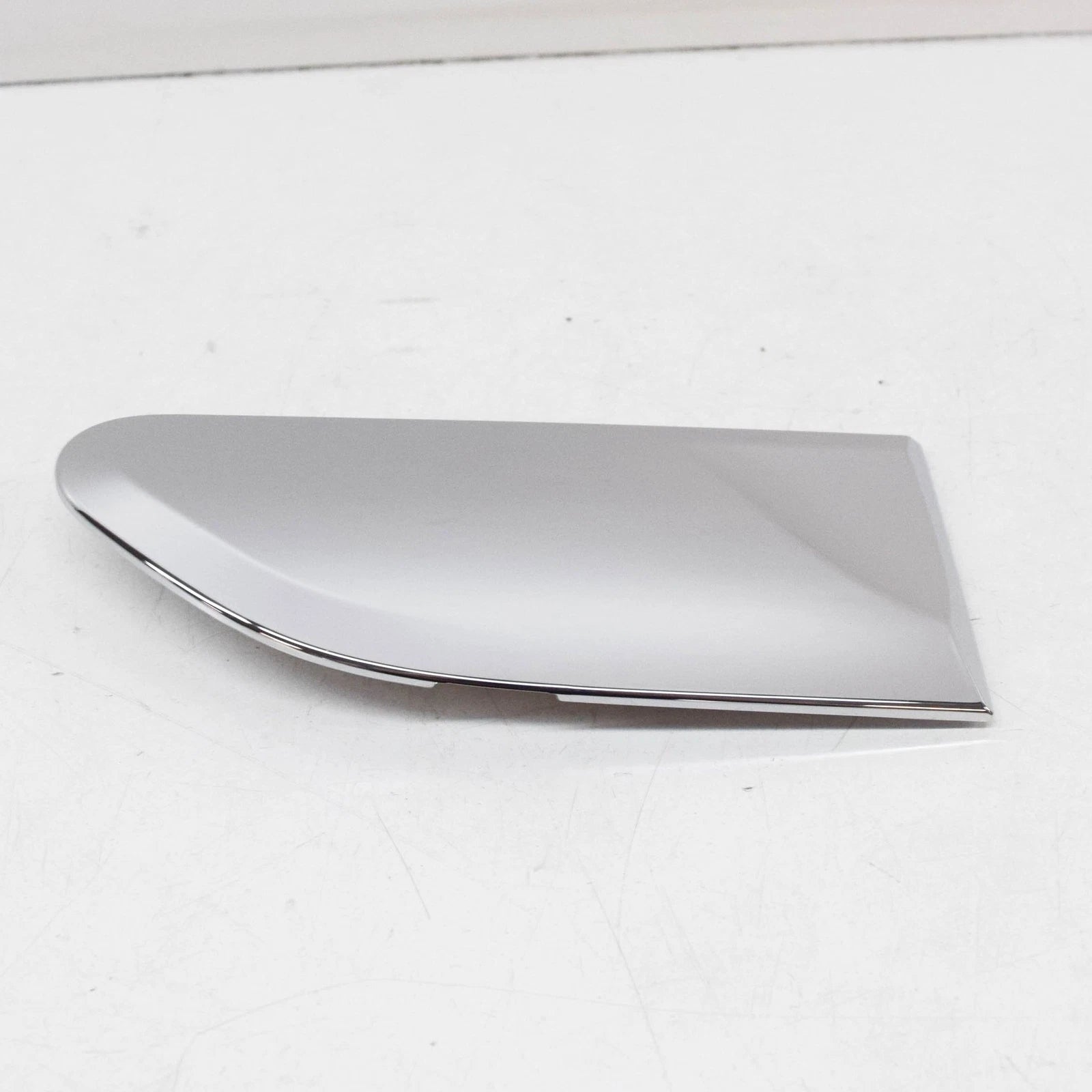 NEW BMW 7 F01 FRONT RIGHT FENDER CHROME TRIM COVER 63137182190 ORIGINAL