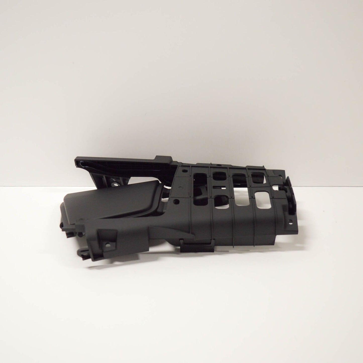 NEW AUDI A3 8V LEFT SIDE PANEL TRIM LINKAGE PROTRUSION FLAP 8V78684316PS