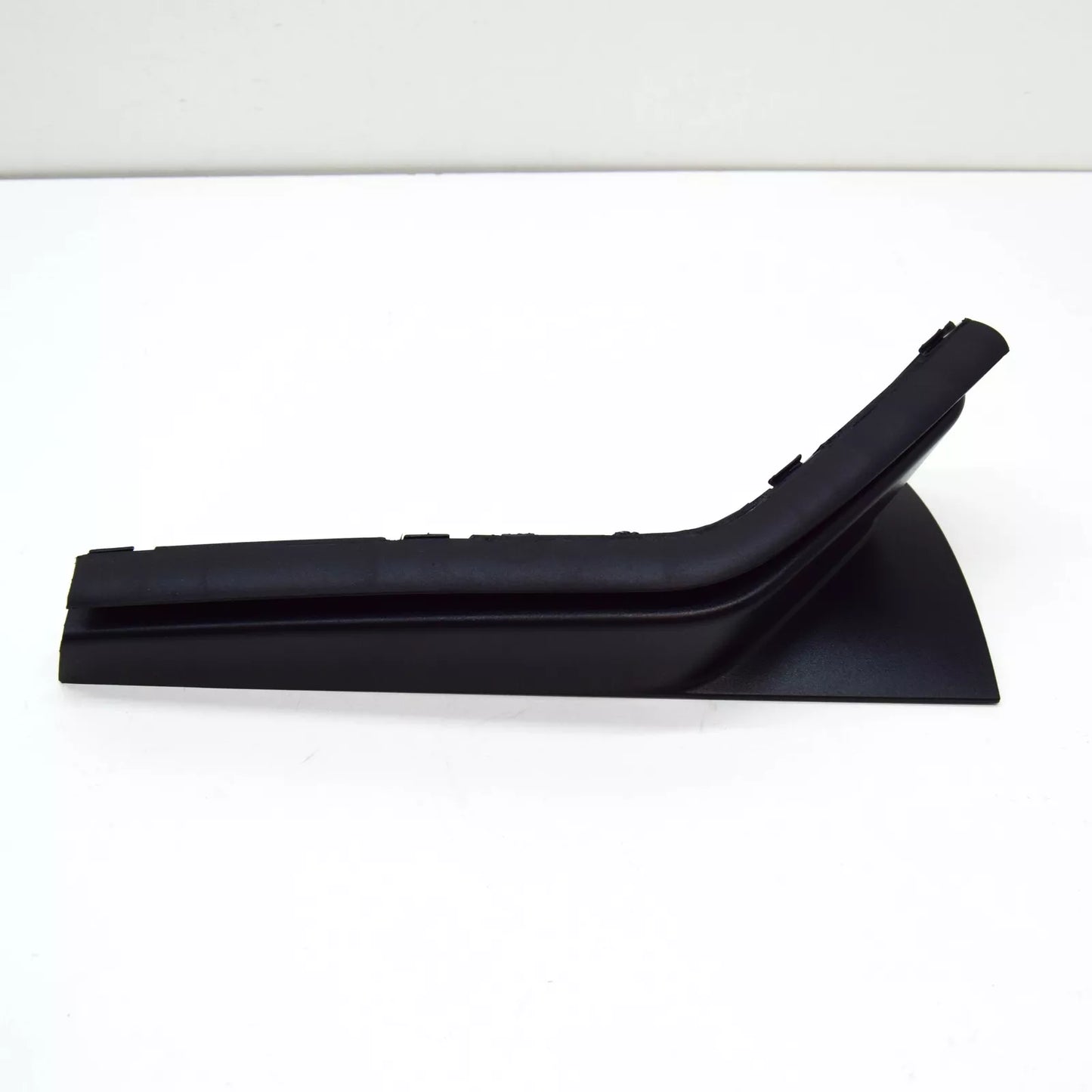 NEW VW ID.3 E11 REAR LEFT OUTER TAIL LIGHT TRIM 10A945311 ORIGINAL