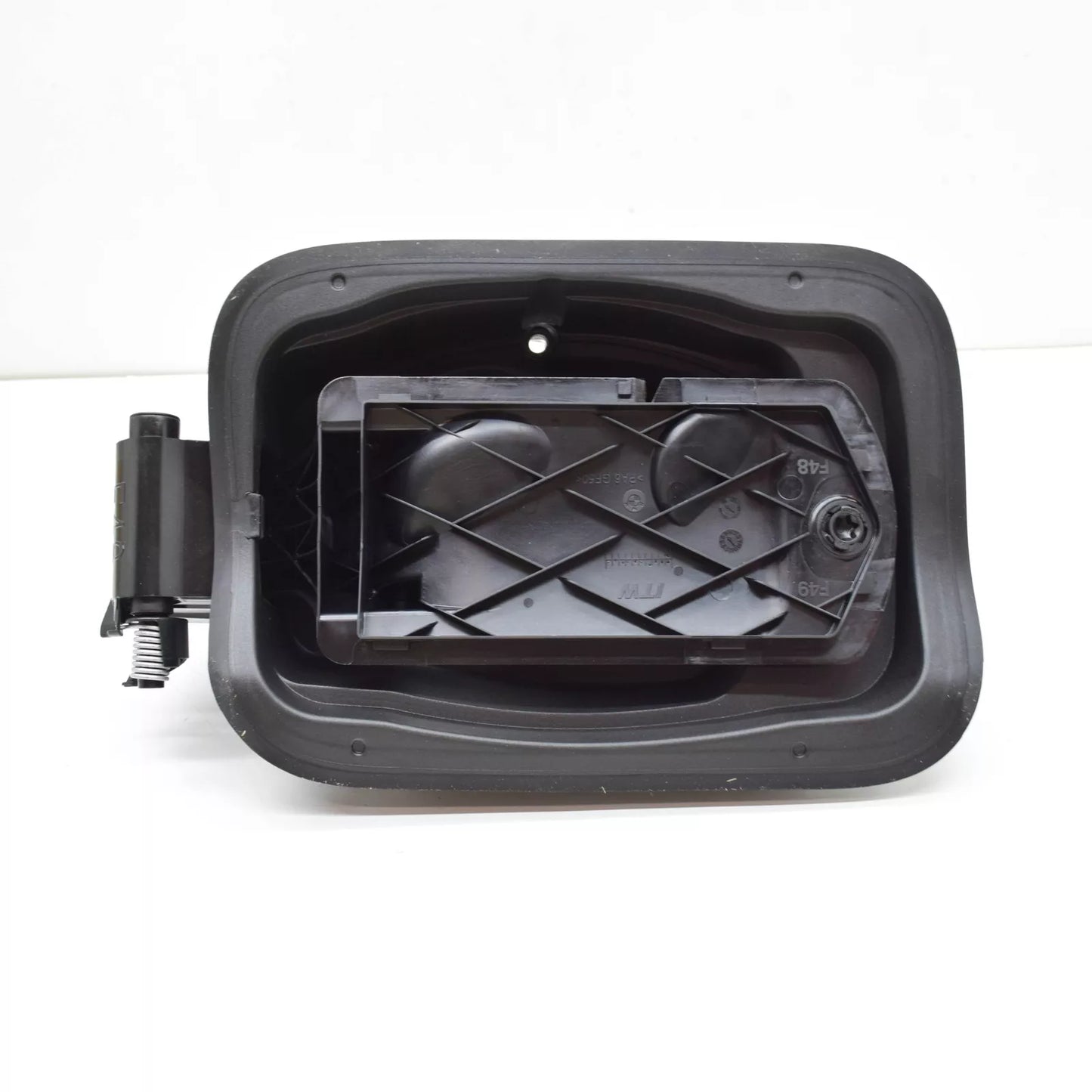 NEW BMW X1 F48 FUEL TANK FLAP 51177458867 7458867 ORIGINAL