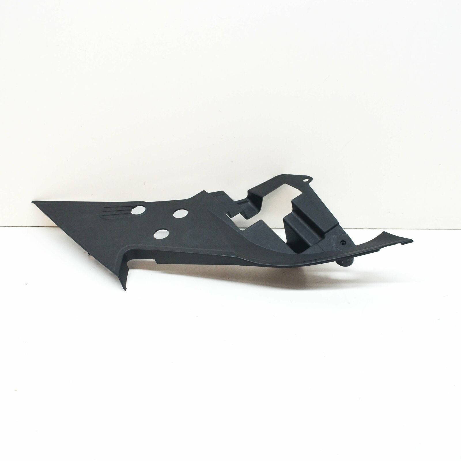 NEW AUDI A6 C8 FRONT HOOD LATCH RIGHT COVER 4K0805286 ORIGINAL