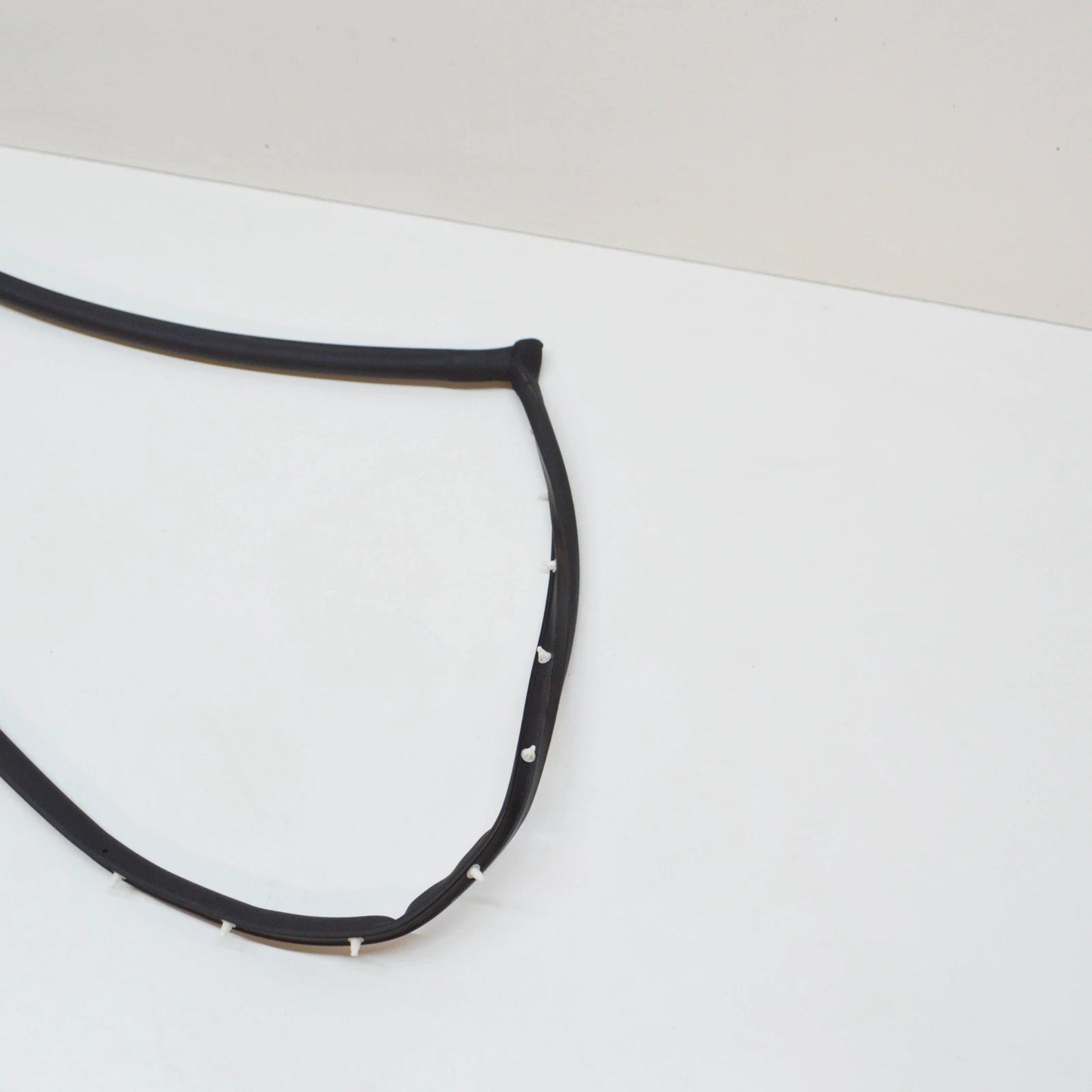 NEW AUDI Q7 4L REAR LEFT SEAL FOR SILL PANEL 4L0839119D