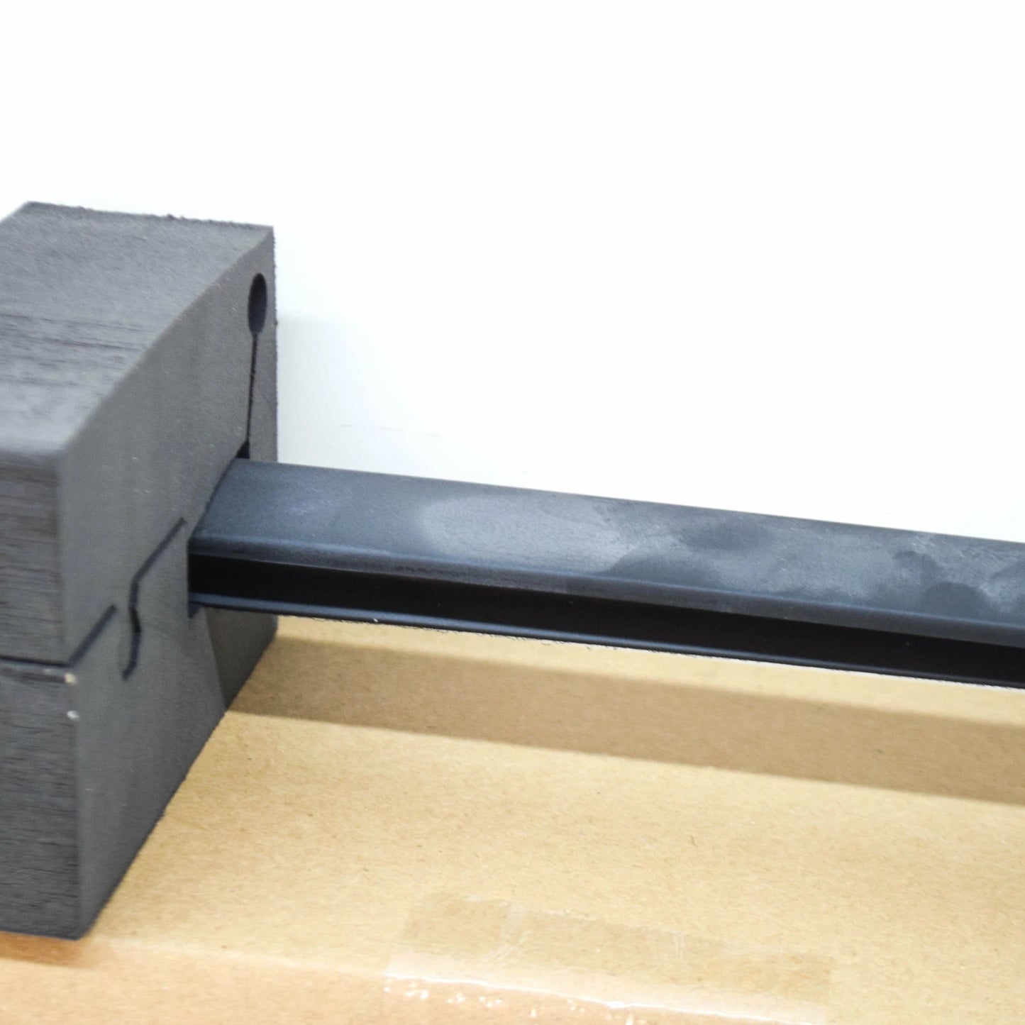 NEW BMW X4 G02 M FRONT RIGHT WINDSHIELD DRIP MOULDING 51137461746 ORIGINAL