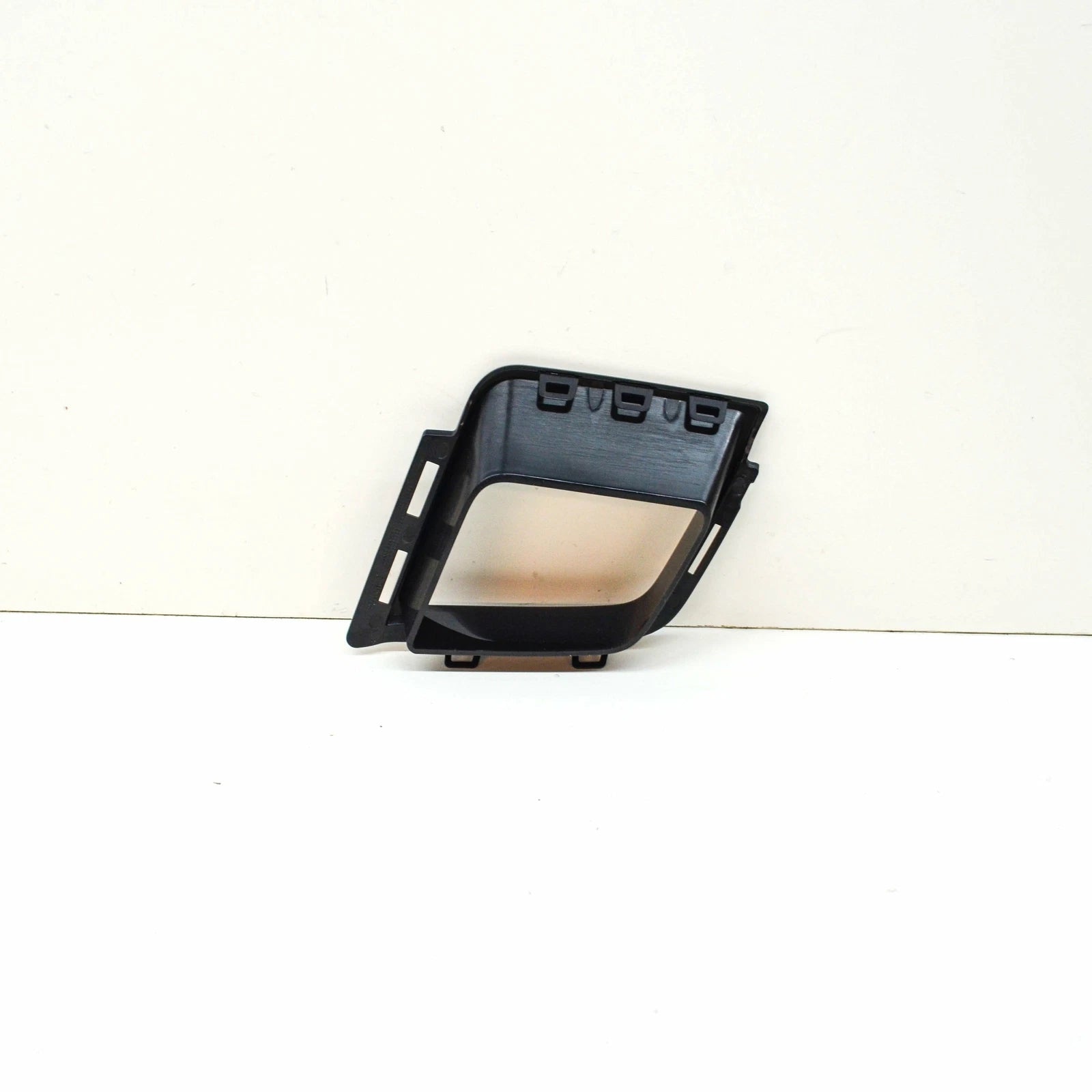 NEW BMW 7 G11 G12 M FRONT LEFT AIR BRAKE TRIM DUCT 51118076413 ORIGINAL