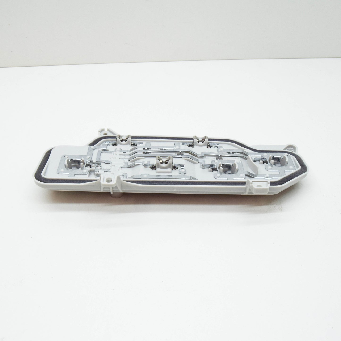 NEW VOLKSWAGEN CADDY MK3 REAR LEFT BULB CARRIER 2K1945257B ORIGINAL