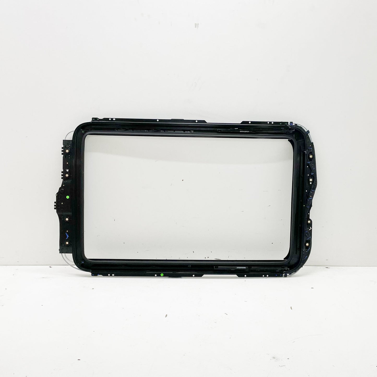 new volkswagen jetta mk6 sunroof frame 1k9877049a original