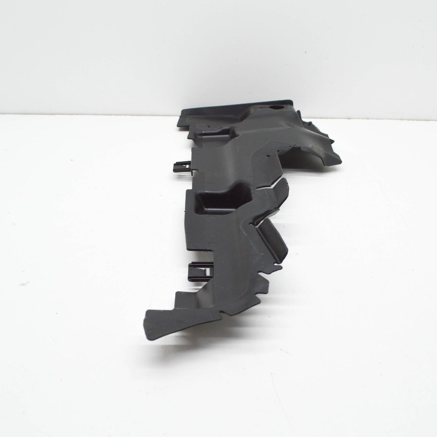 NEW AUDI RS4 B9 FRONT RIGHT AIR GUIDE 8W0121284CJ ORIGINAL