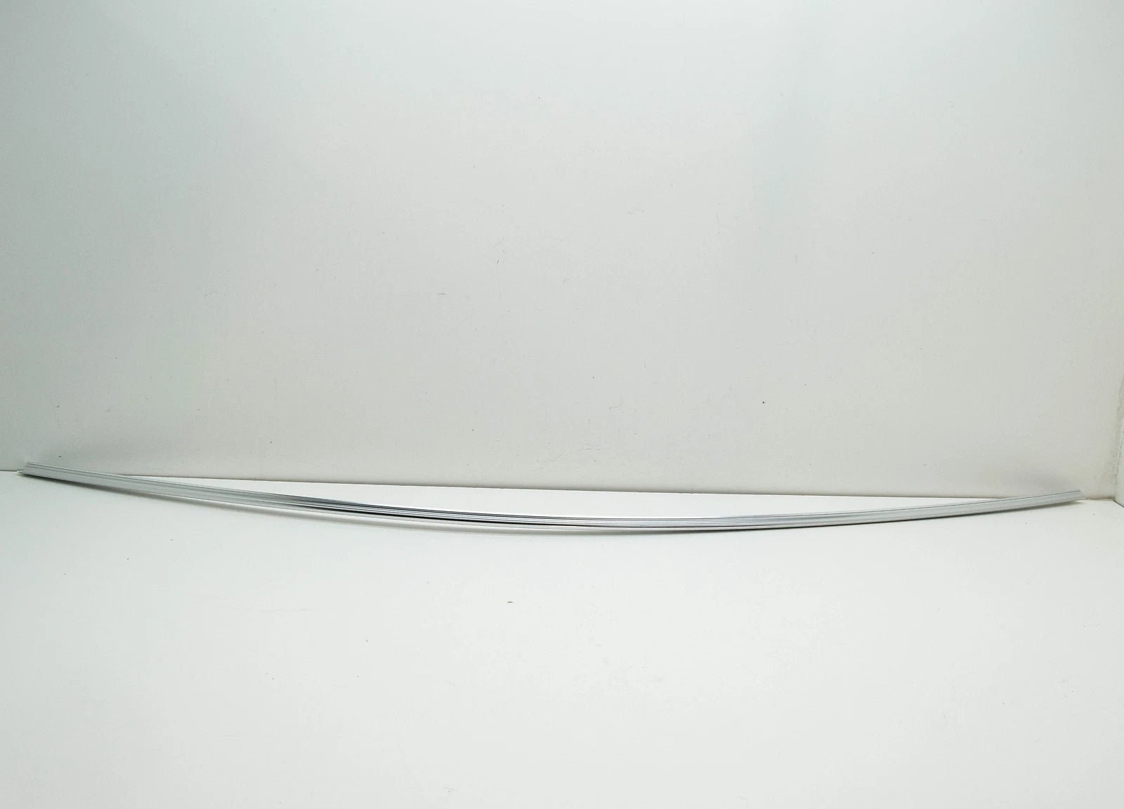 NEW BMW X4 F26 FRONT RIGHT DOOR WINDOW FRAME COVER 51317335624 ORIGINAL