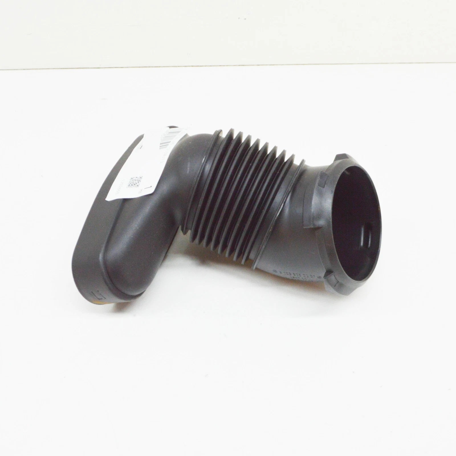 NEW MERCEDES-BENZ C W203 AIR INTAKE PIPE ELBOW A2035280207