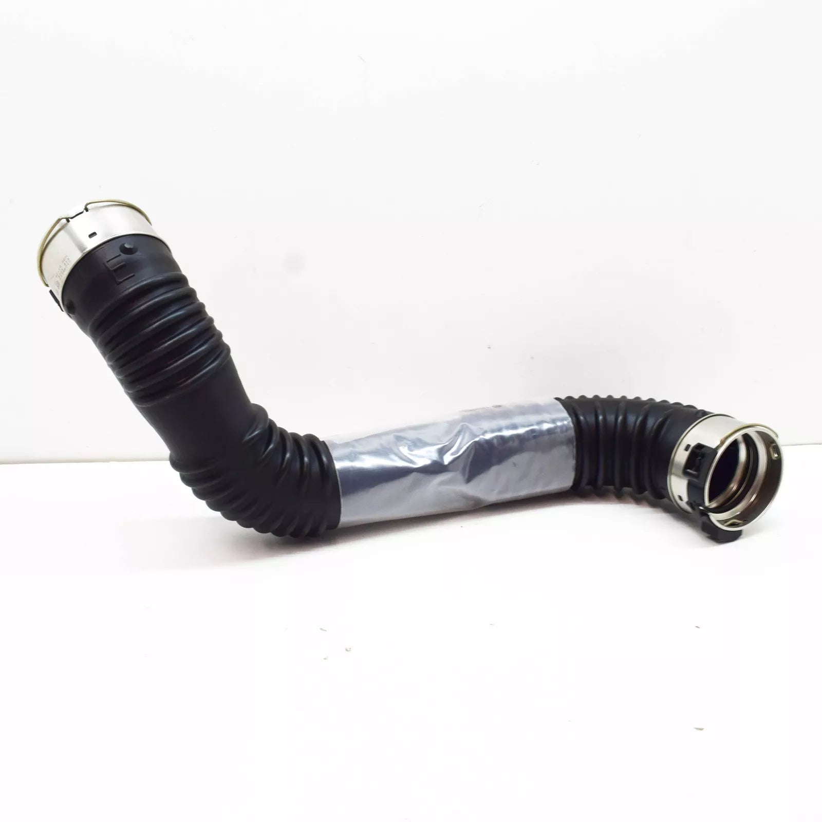 NEW MERCEDES-BENZ A W177 LEFT SIDE INTERCOOLER HOSE A2475200101 ORIGINAL