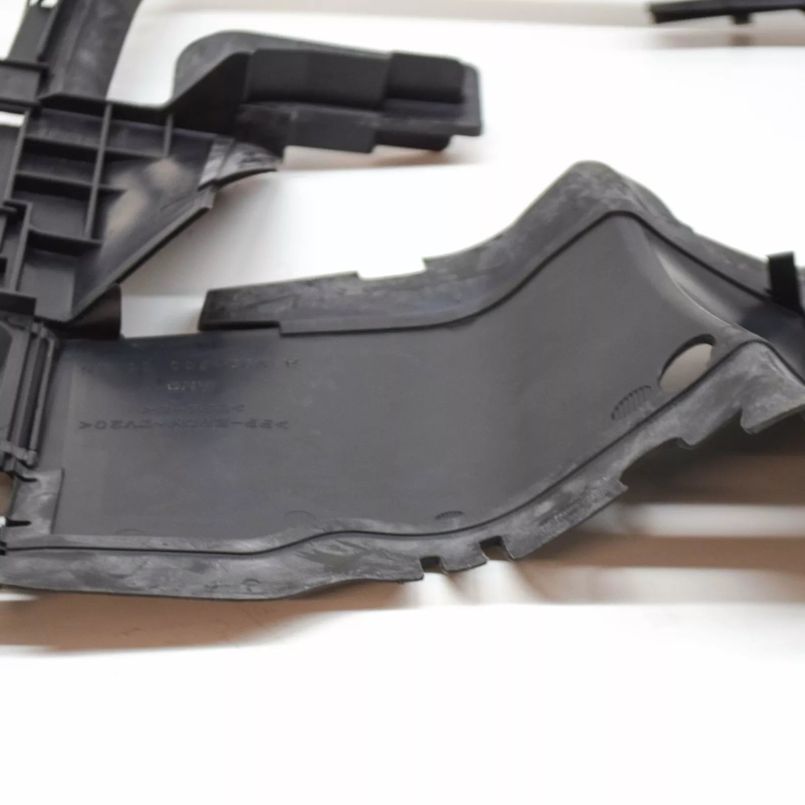 NEW MERCEDES-BENZ SL R231 AMG RADIATOR AIR DEFLECTOR A2315000016 ORIGINAL