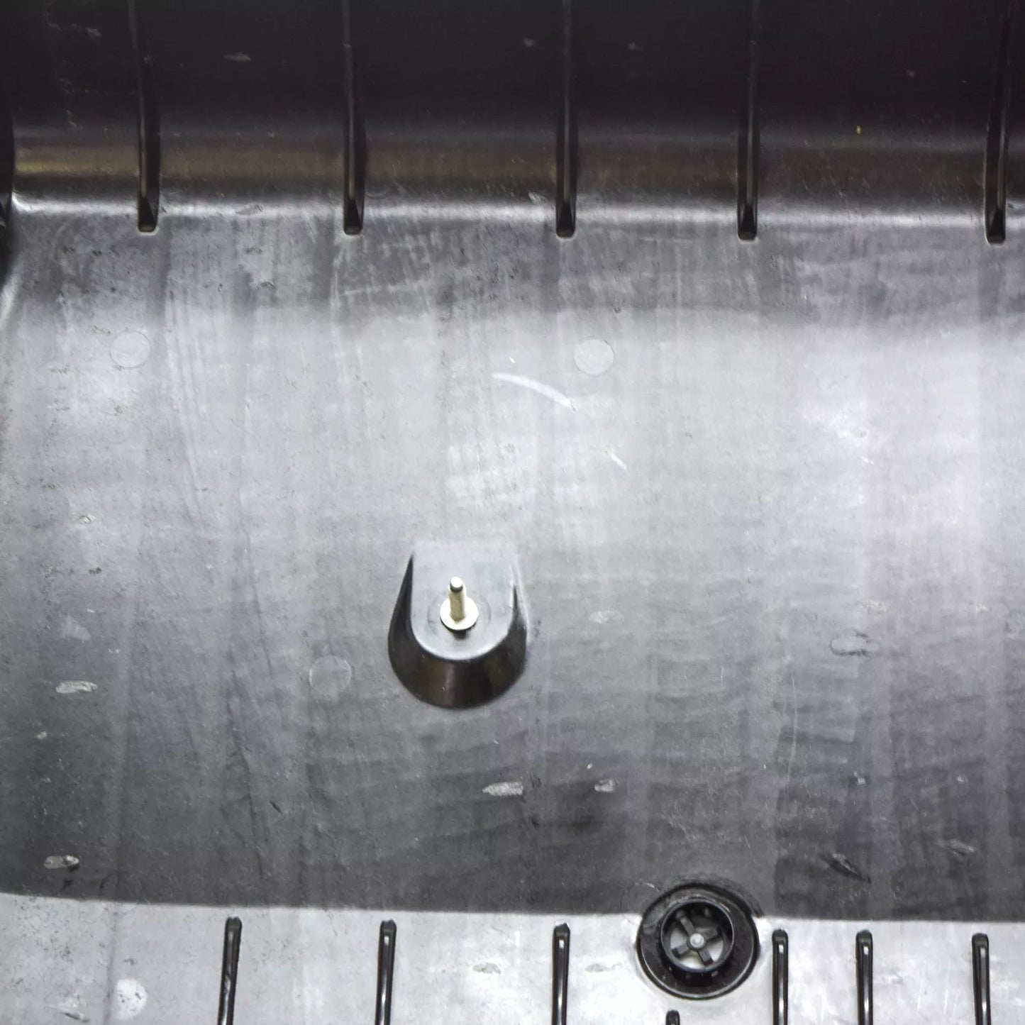 NEW MERCEDES-BENZ C W205 SPARE WHEEL SECTION TRIM A2056106302 ORIGINAL