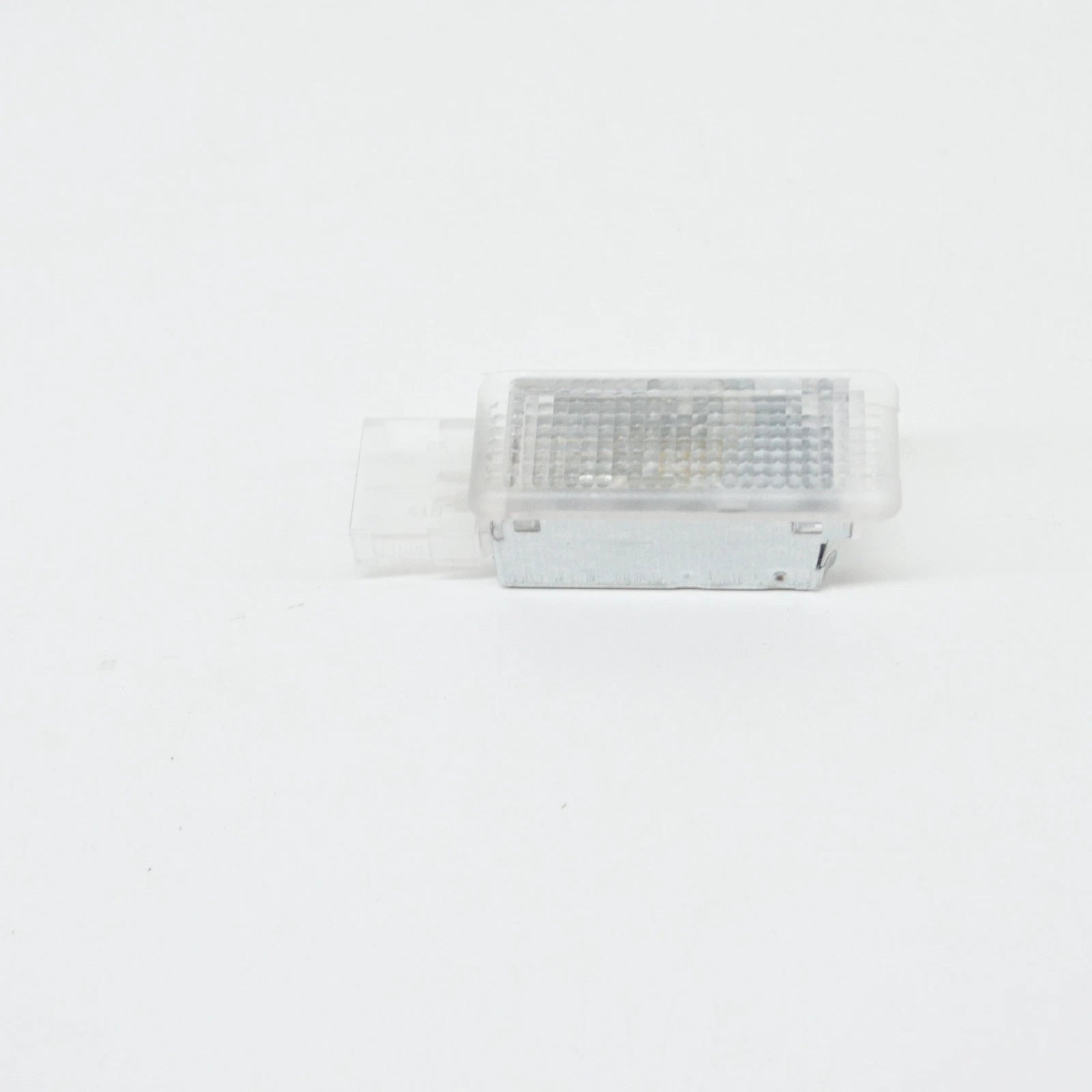 NEW VOLKSWAGEN PASSAT B6 GLOVE COMPARTMENT BOX INTERIOR LIGHT 6L0947415A