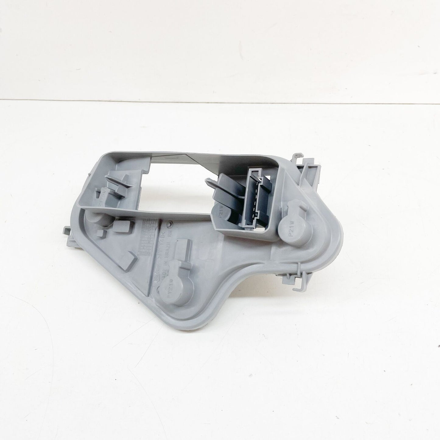 NEW VOLKSWAGEN FOX RIGHT TAIL LIGHT BULB HOLDER 5Z0945258 ORIGINAL