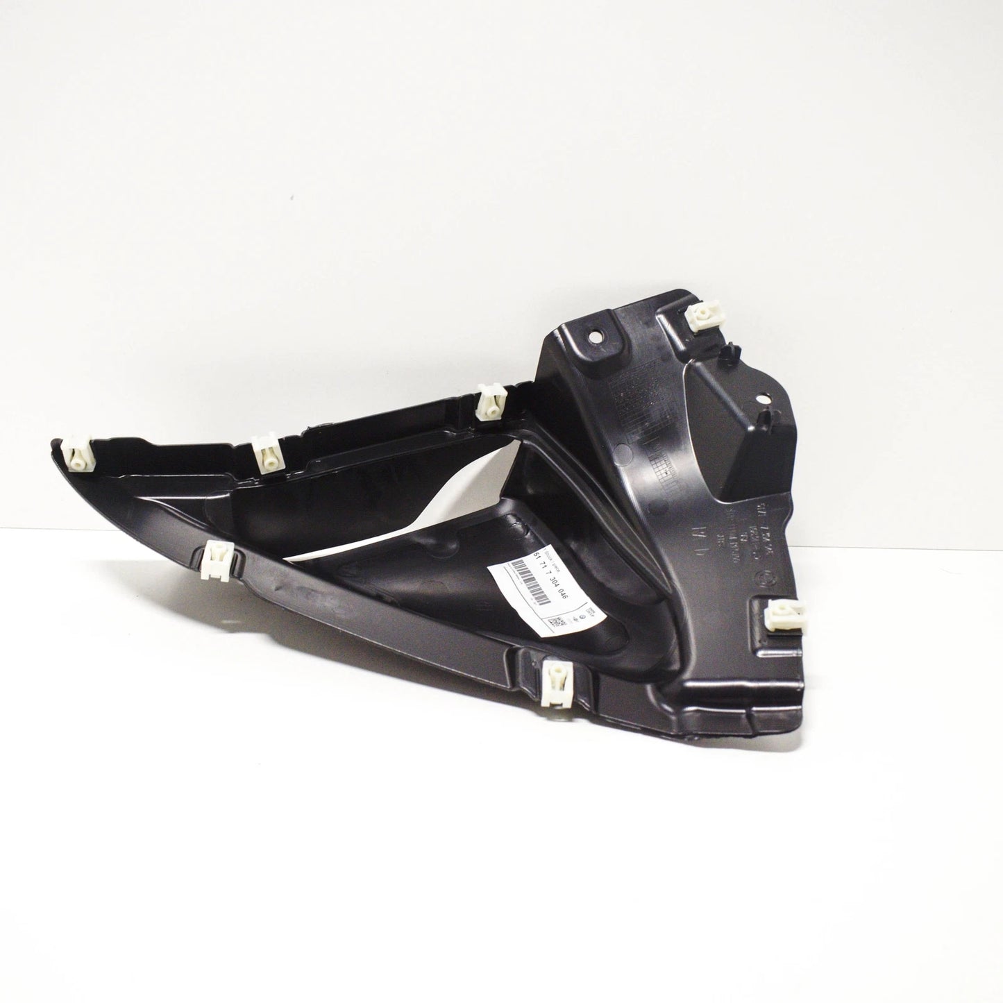 NEW BMW X5 F15 FRONT RIGHT WHEEL MUD SPLASH GUARD COVER 51717304046 2015