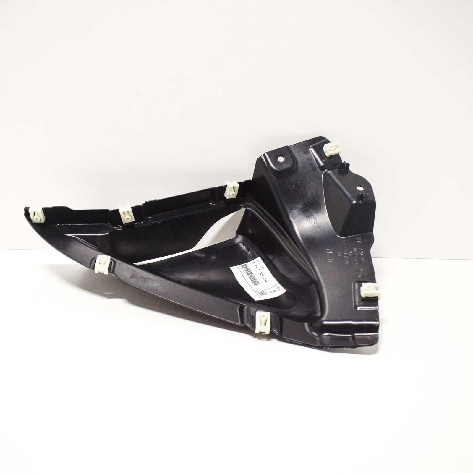 NEW BMW X5 F15 FRONT RIGHT WHEEL MUD SPLASH GUARD COVER 51717304046 2015