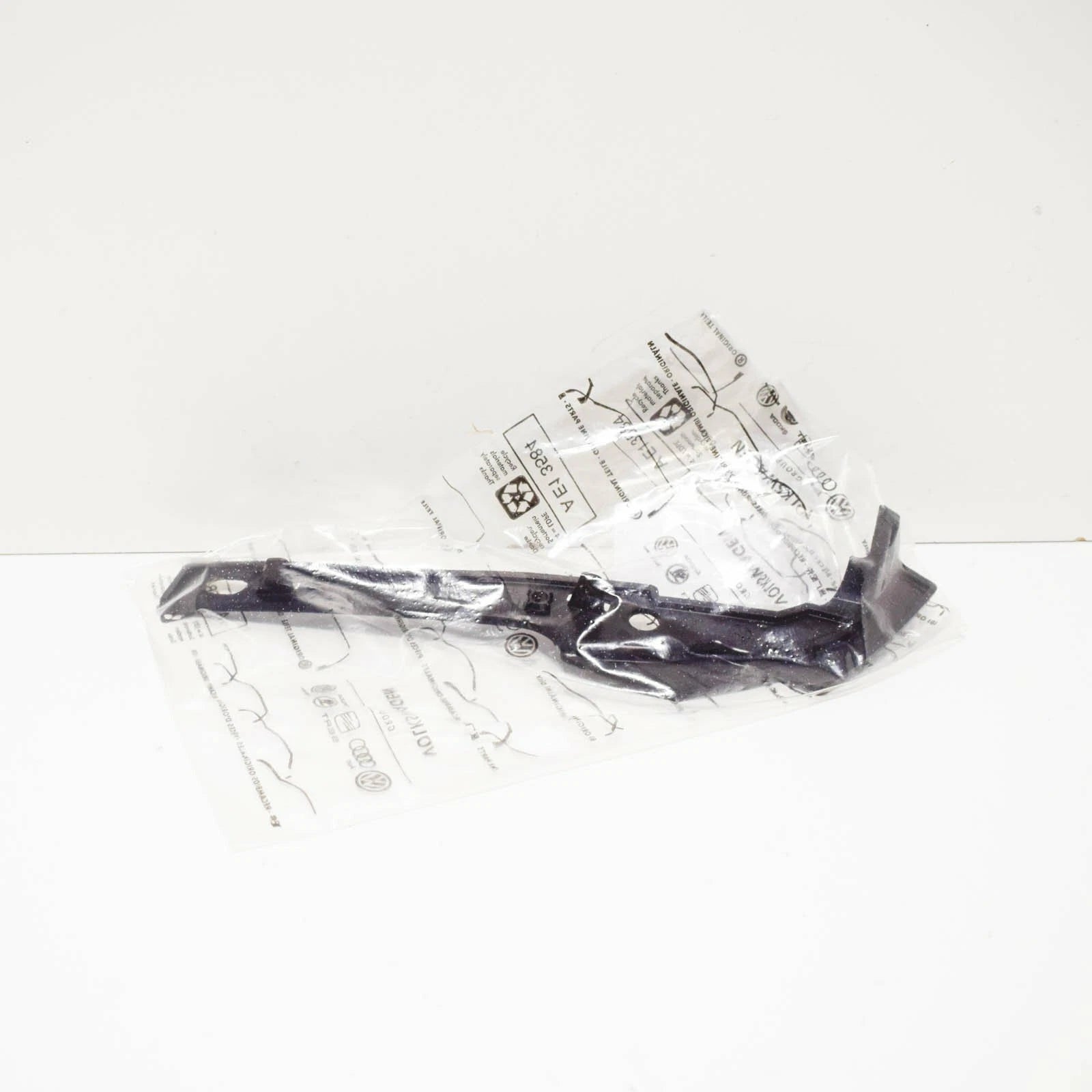 NEW AUDI A3 CABRIO 8V REAR LEFT BUMPER BRACKET 8V5807083A ORIGINAL