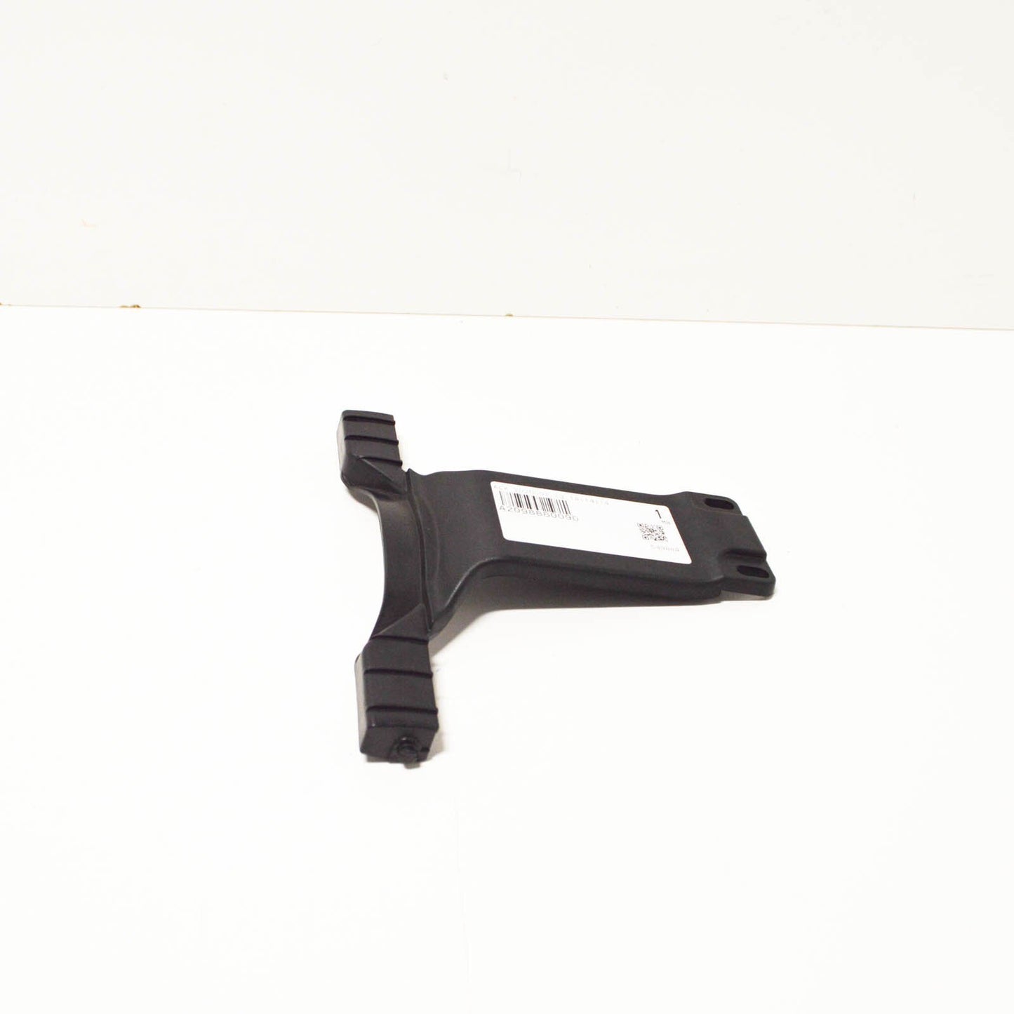 NEW MERCEDES-BENZ CLK C209 RADIATOR GRILLE BRACKET A2098880090 ORIGINAL