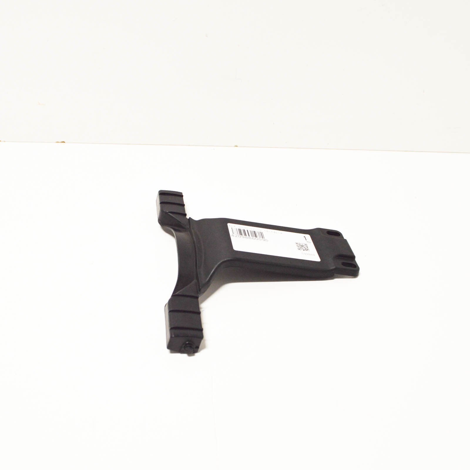 NEW MERCEDES-BENZ CLK C209 RADIATOR GRILLE BRACKET A2098880090 ORIGINAL