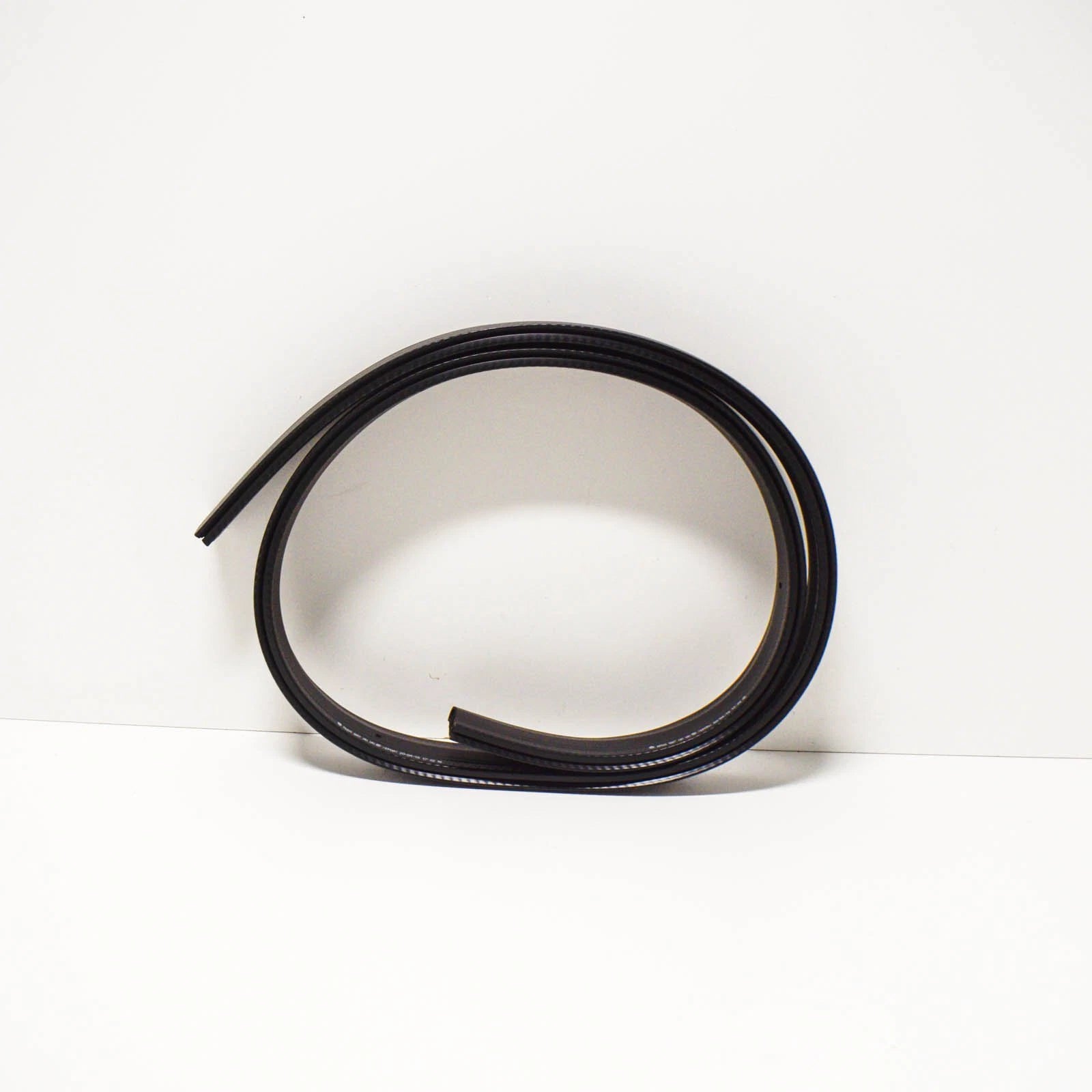 NEW MERCEDES BENZ GLK X204 FRONT BONNET HOOD SEAL A2048870000