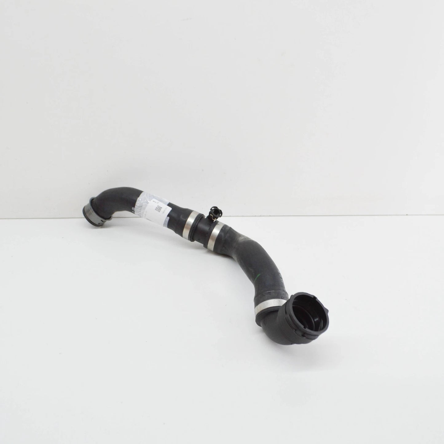 NEW MERCEDES-BENZ SL R230 RADIATOR TOP HOSE A2305013682 ORIGINAL