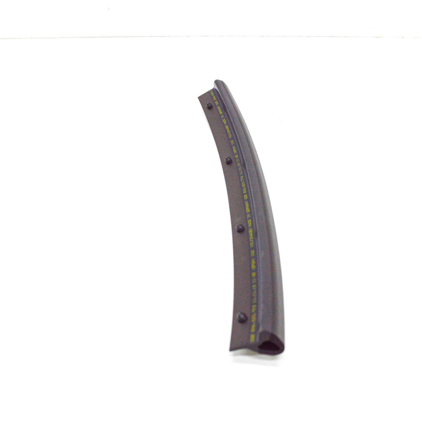new volkswagen tiguan mk2 5n front left hood seal 5na823709 original