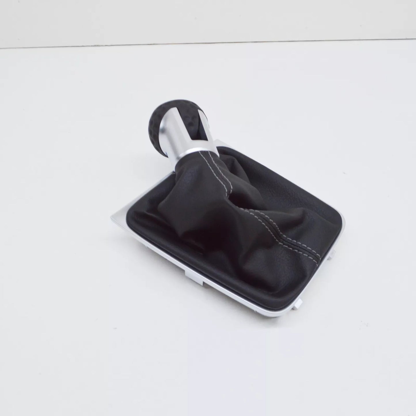 NEW VOLKSWAGEN GOLF MK7 GEAR SHIFT STICK KNOB GAITER LHD 5G1711113DBLS ORIGINAL