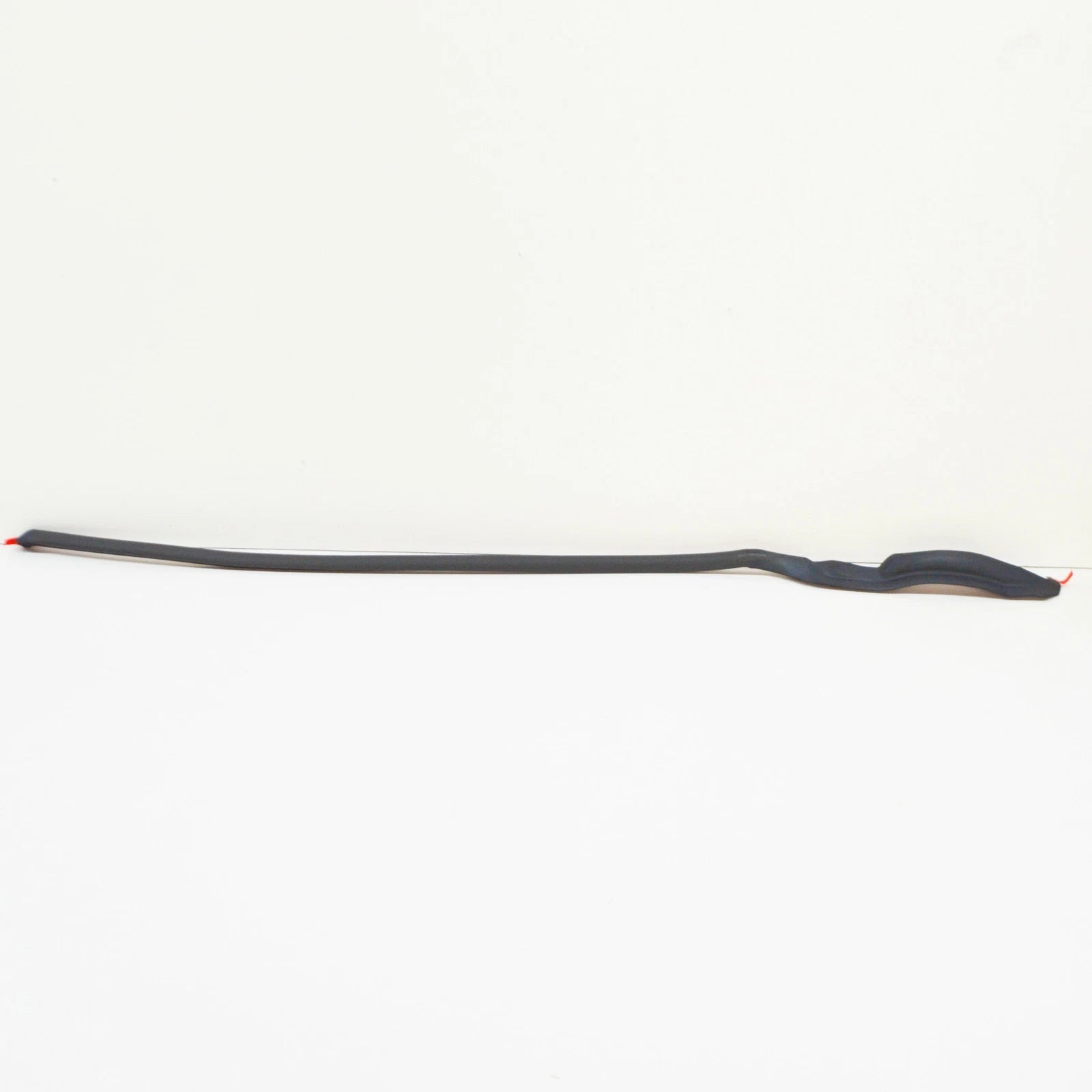 NEW VOLKSWAGEN TOUAREG 7P REAR LEFT DOOR FRONT SEAL 7P6839717B