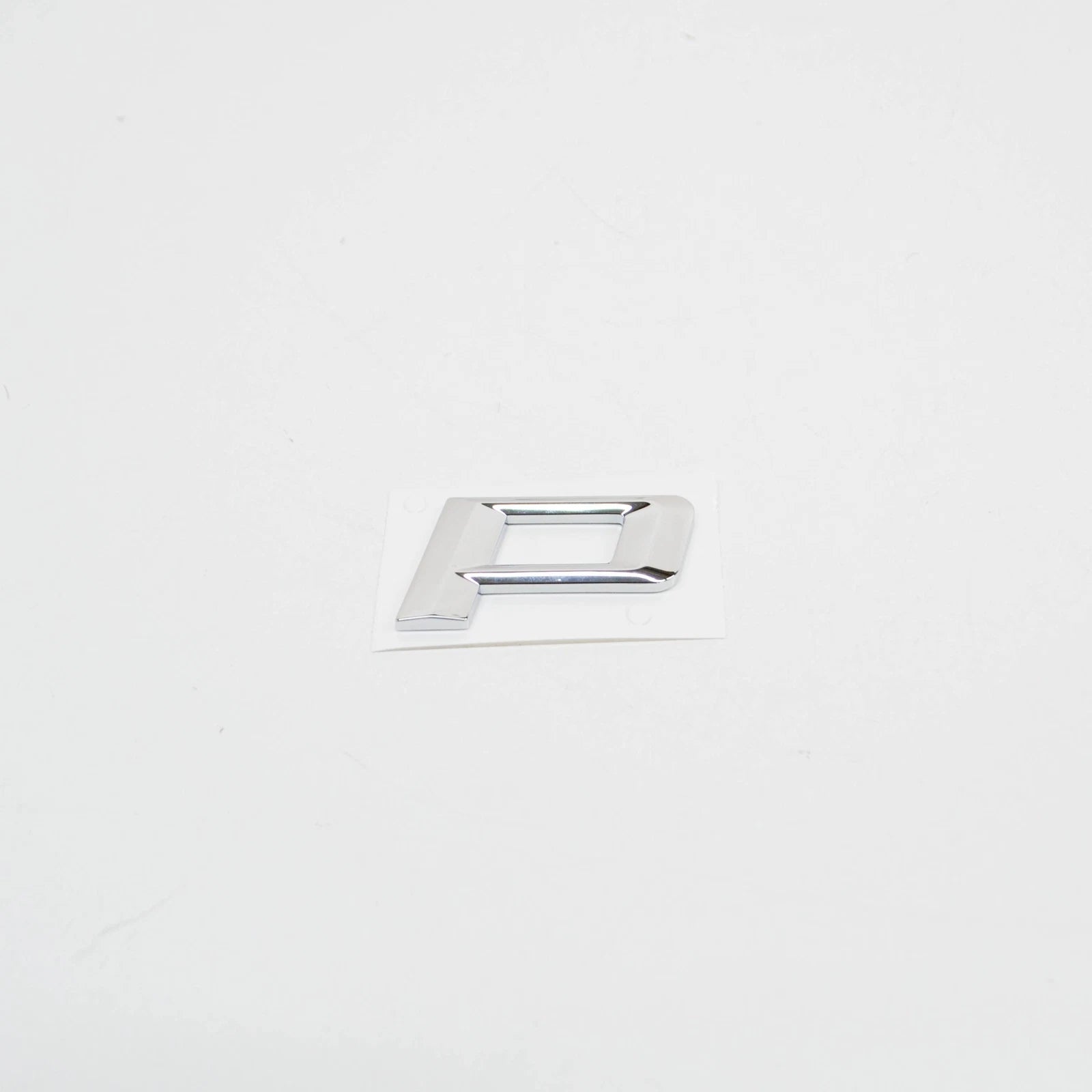 NEW BMW E39 SEDAN TRUNK LID D EMBLEM BADGE LOGO SIGN 8259332 51148259332