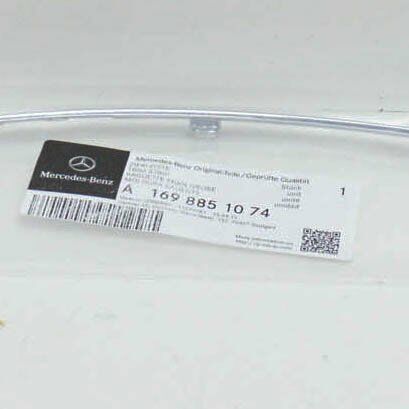 NEW MERCEDES-BENZ A W169 REAR BUMPER RIGHT MOLDING TRIM A1698851074 ORIGINAL