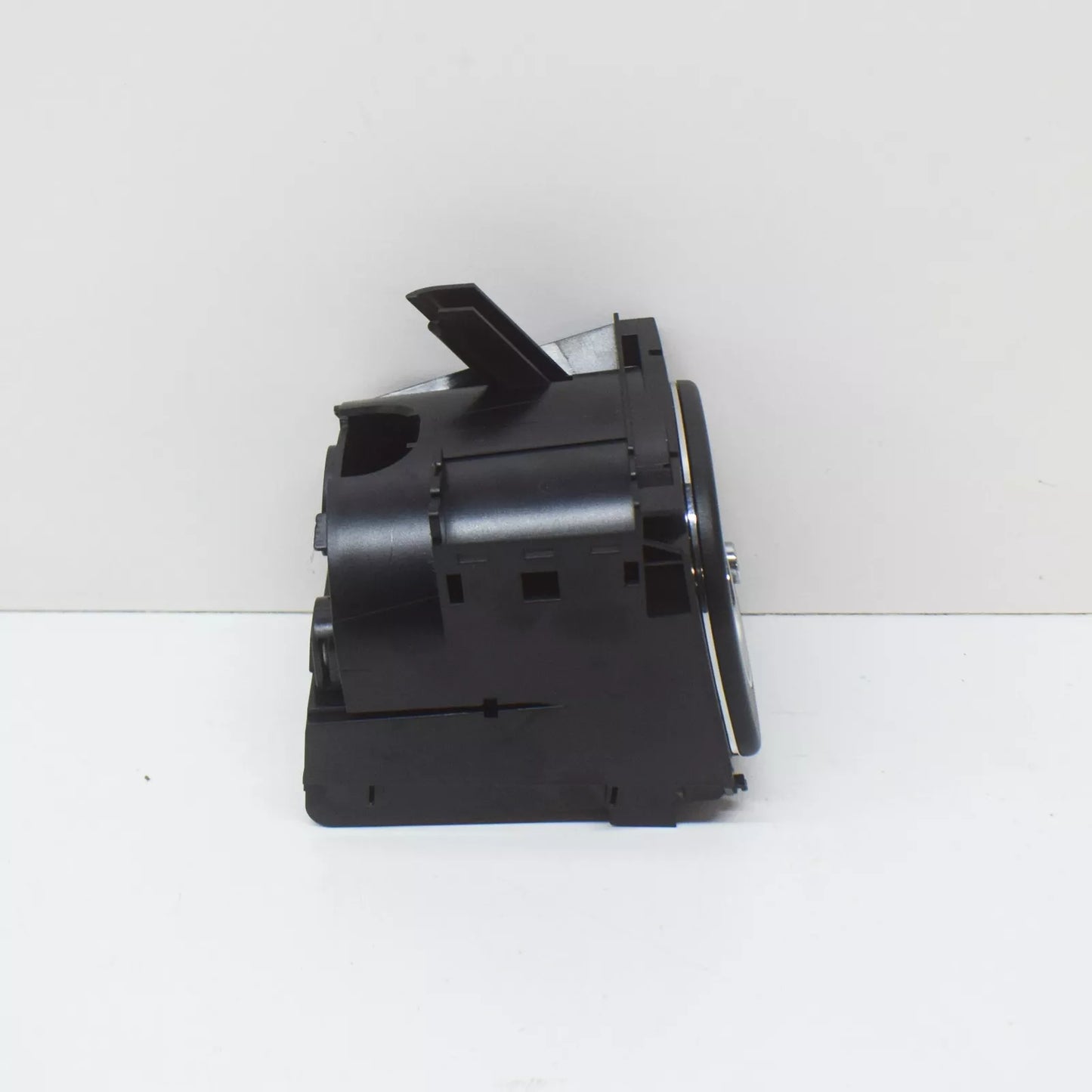 NEW MERCEDES-BENZ C W203 CENTER CONSOLE CUP HOLDER A2036803991