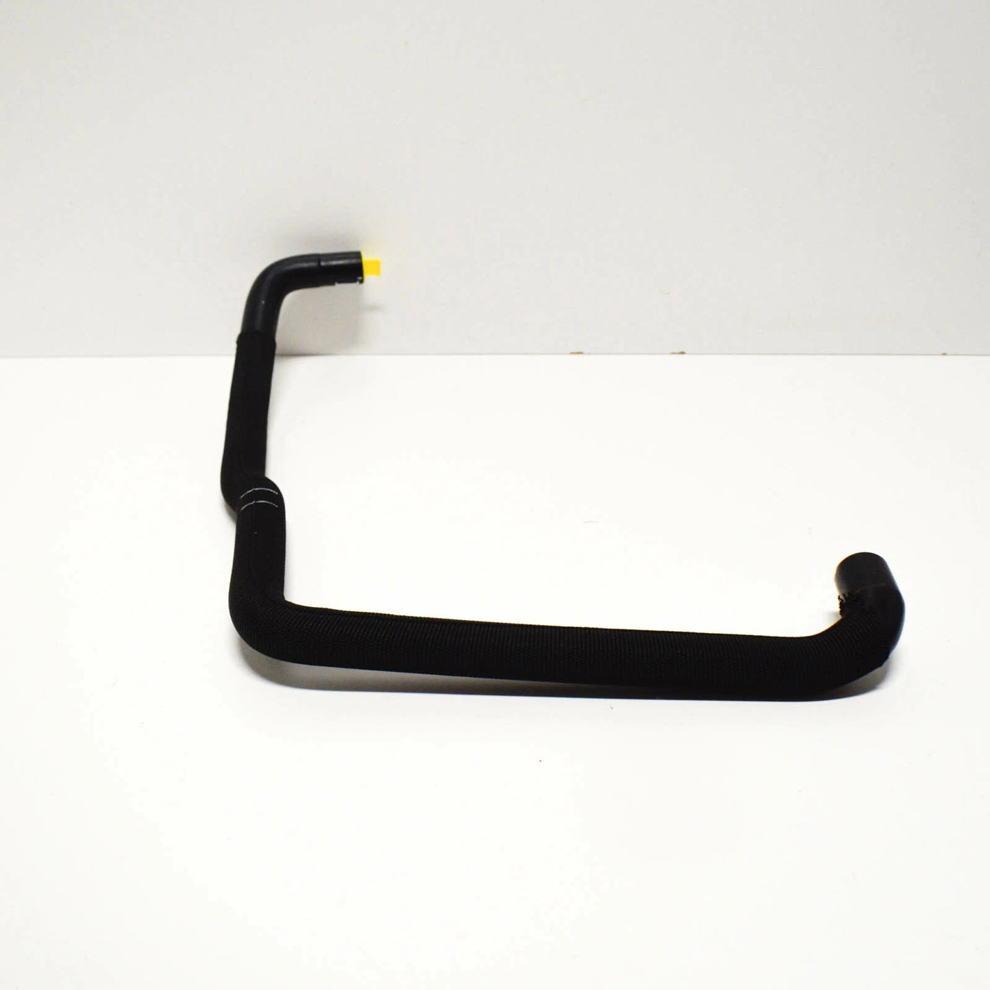 NEW AUDI RS3 8V LEFT OUTER COOLANT HOSE 8V0121103