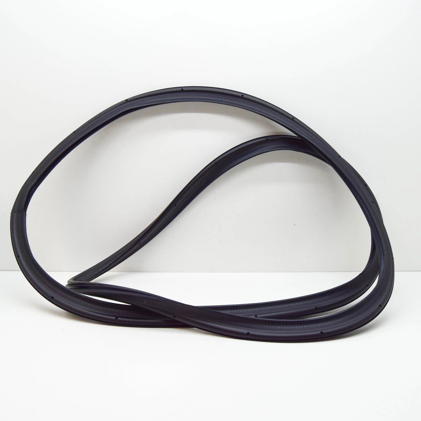 NEW VW GOLF VII VARIANT BA5, BV5 BOOTLID SEAL RUBBER 5G6827705E ORIGINAL