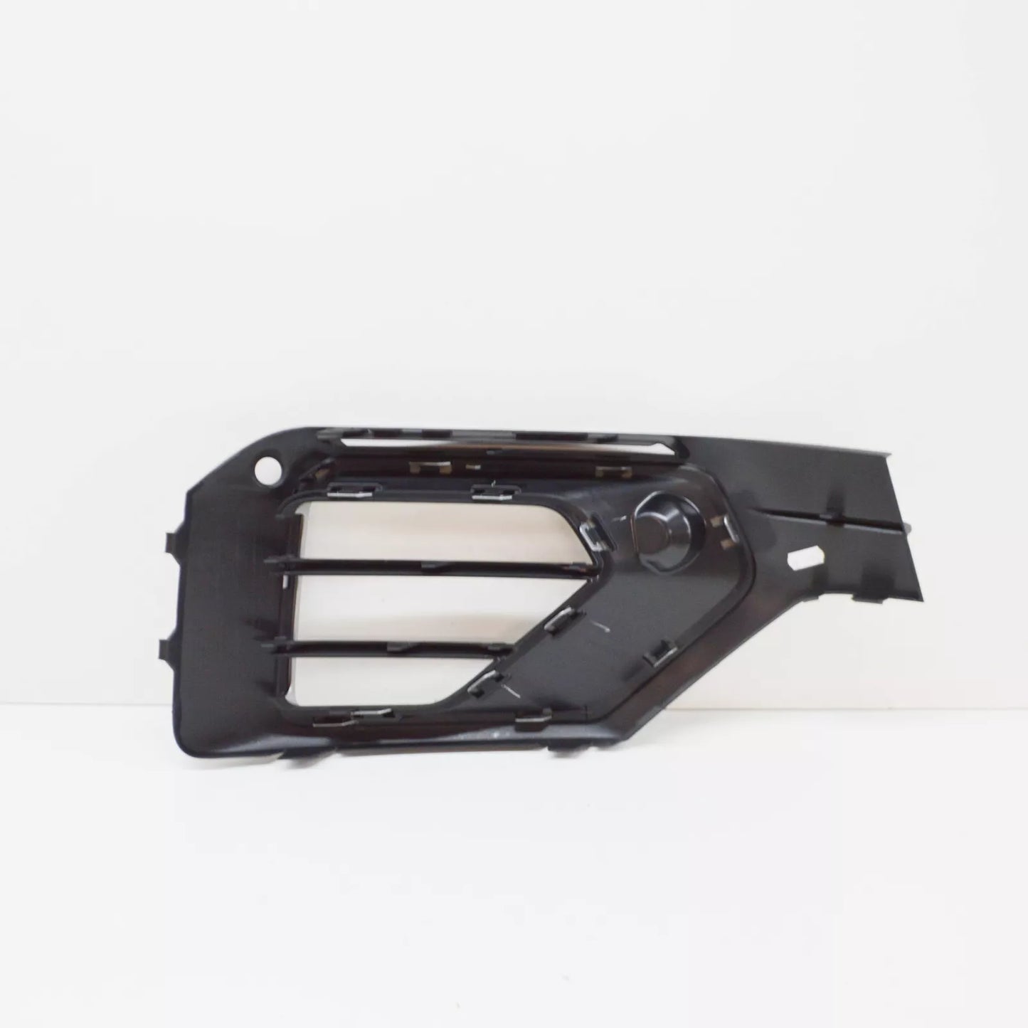 NEW AUDI Q2 FRONT BUMPER RIGHT GRILLE 81A807672E3FZ ORIGINAL