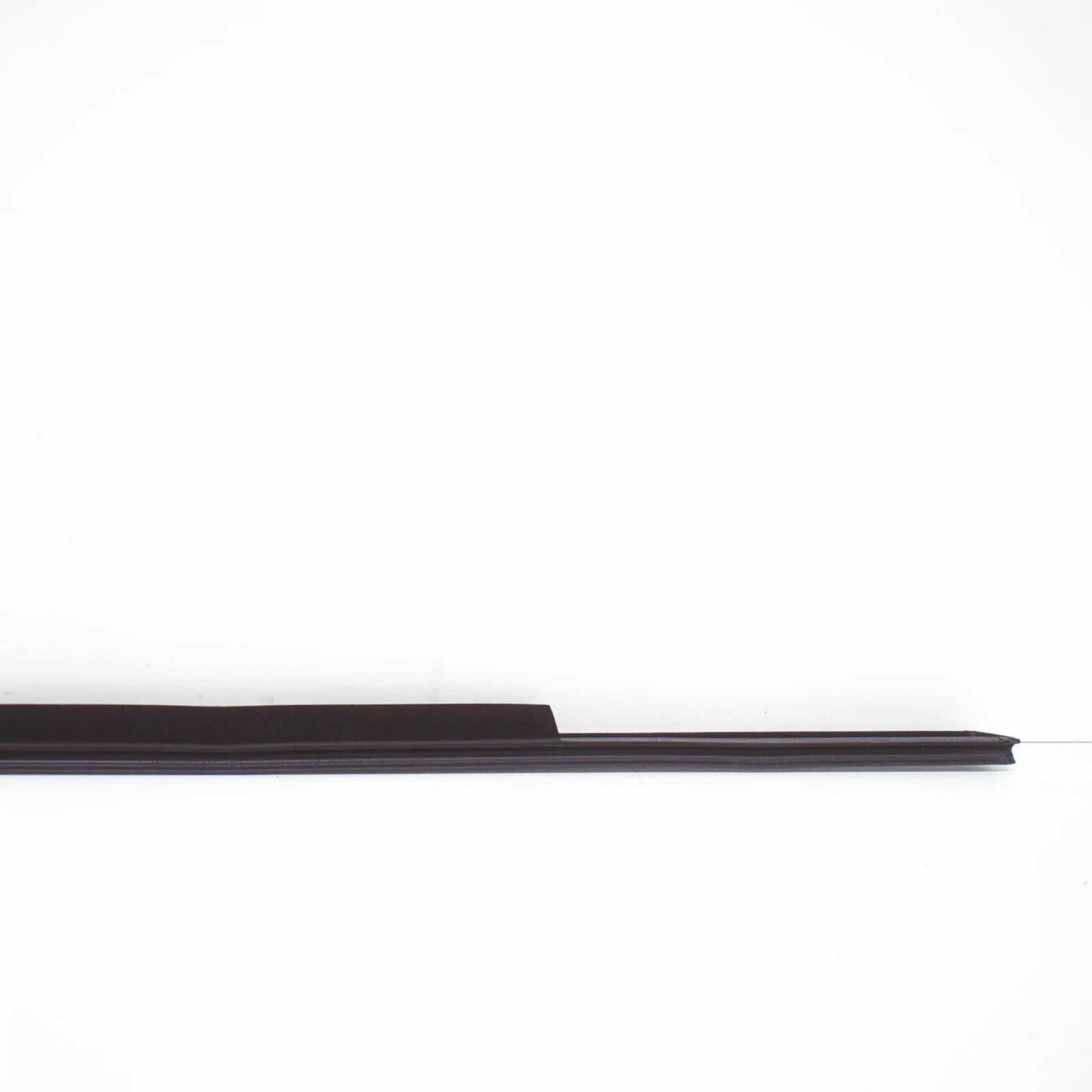 NEW AUDI A3 8P FRONT LEFT OUTER WINDOW APERTURE SEAL 8P3837477C