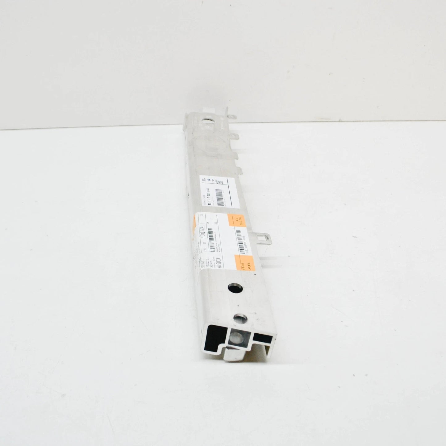 NEW BMW 2 F45 FRONT BUMPER RIGHT LOWER ADAPTER 51117301604 7301604 2015 ORIGINAL