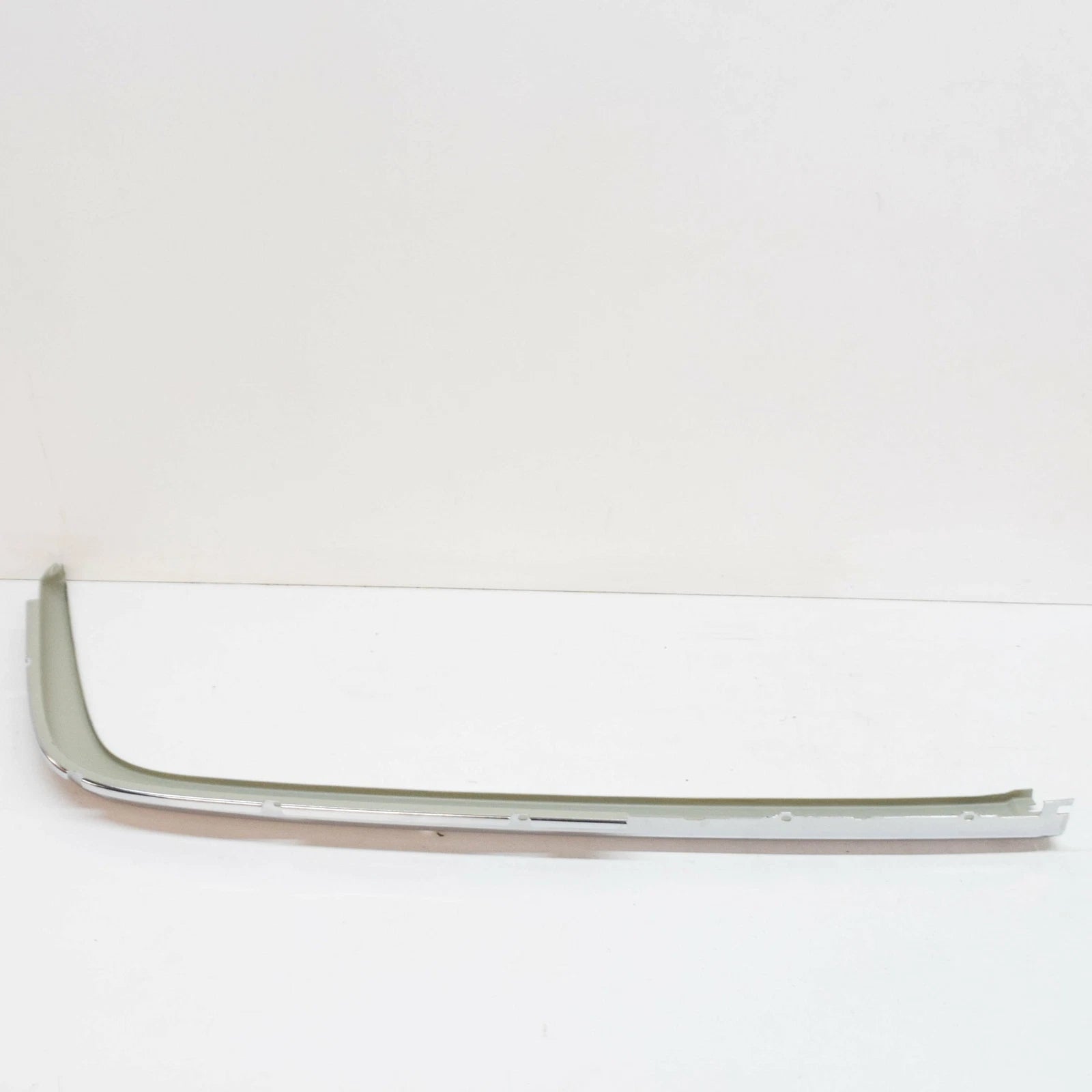 NEW MERCEDES-BENZ SL R107 FRONT BUMPER LEFT FACE BAR COVER A1078850901 ORIGINAL