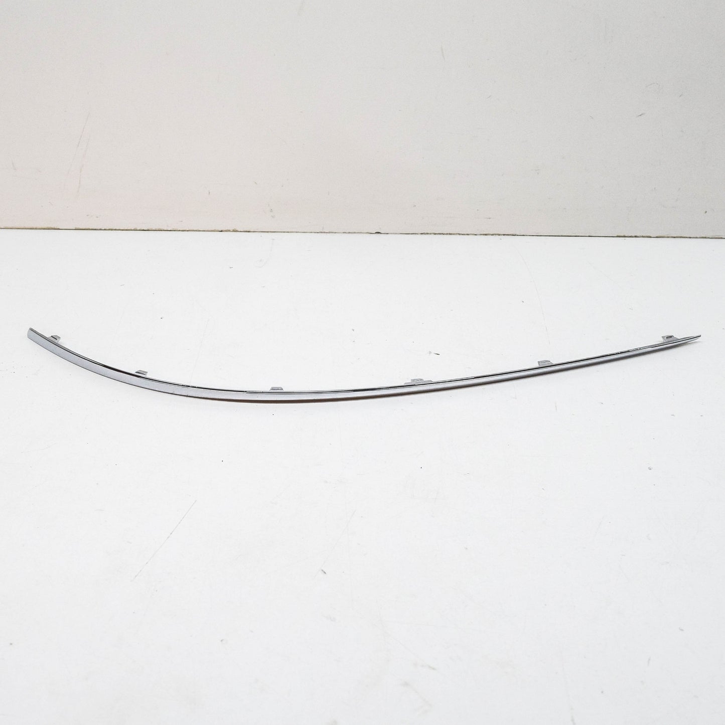 NEW MERCEDES-BENZ B W245 FRONT BUMPER RIGHT TRIM STRIP A1698851474 ORIGINAL