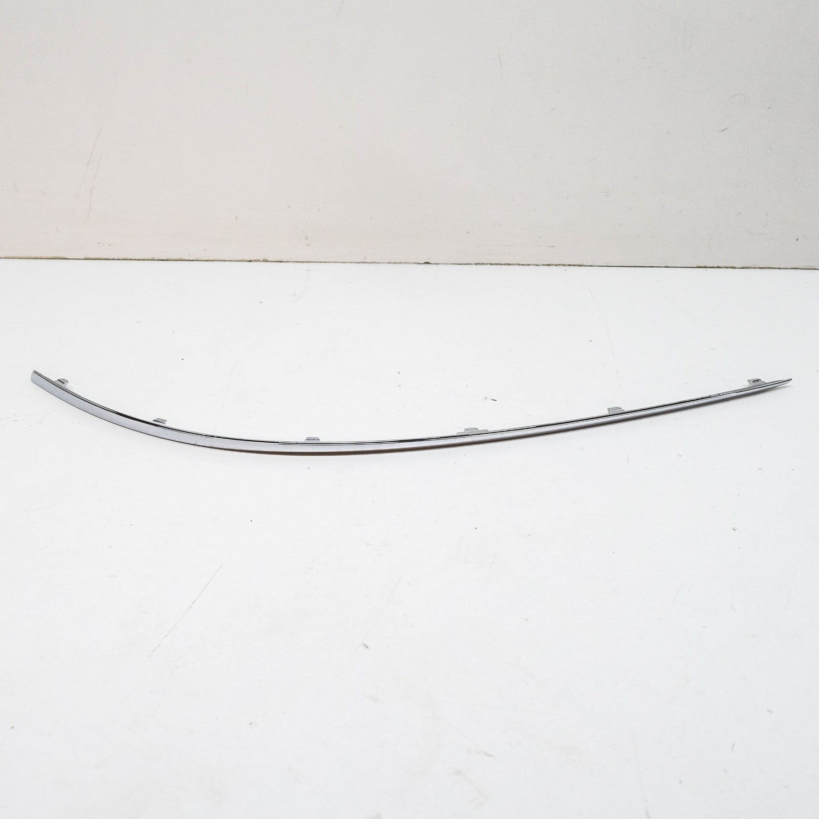 NEW MERCEDES-BENZ B W245 FRONT BUMPER RIGHT TRIM STRIP A1698851474 ORIGINAL