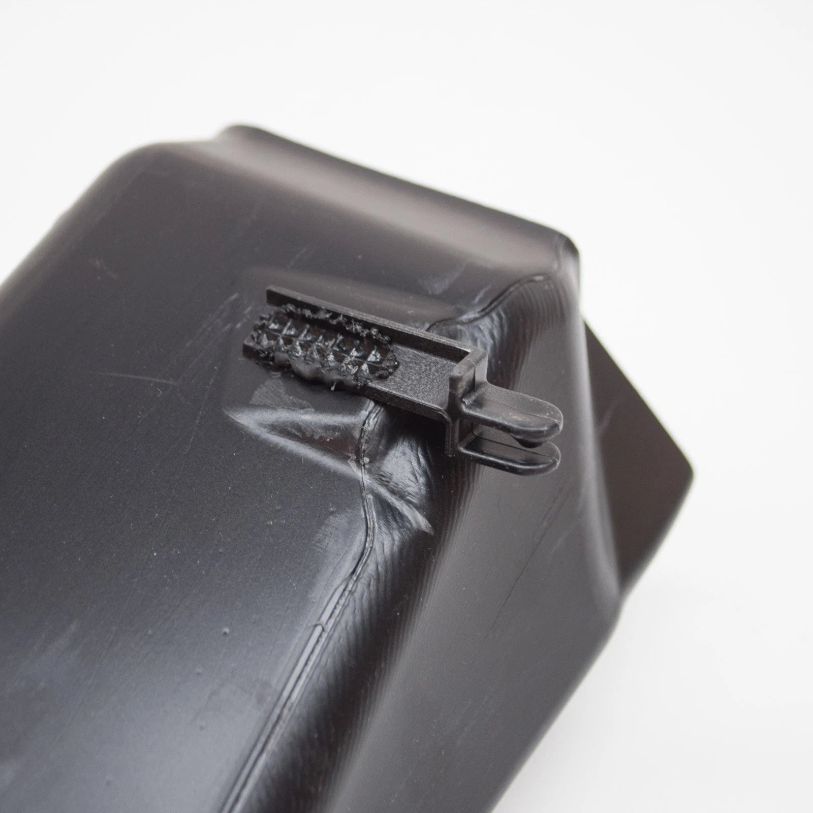 NEW BMW I8 I12 EXHAUST AIR DUCT BOTTOM LEFT 51747345085 ORIGINAL