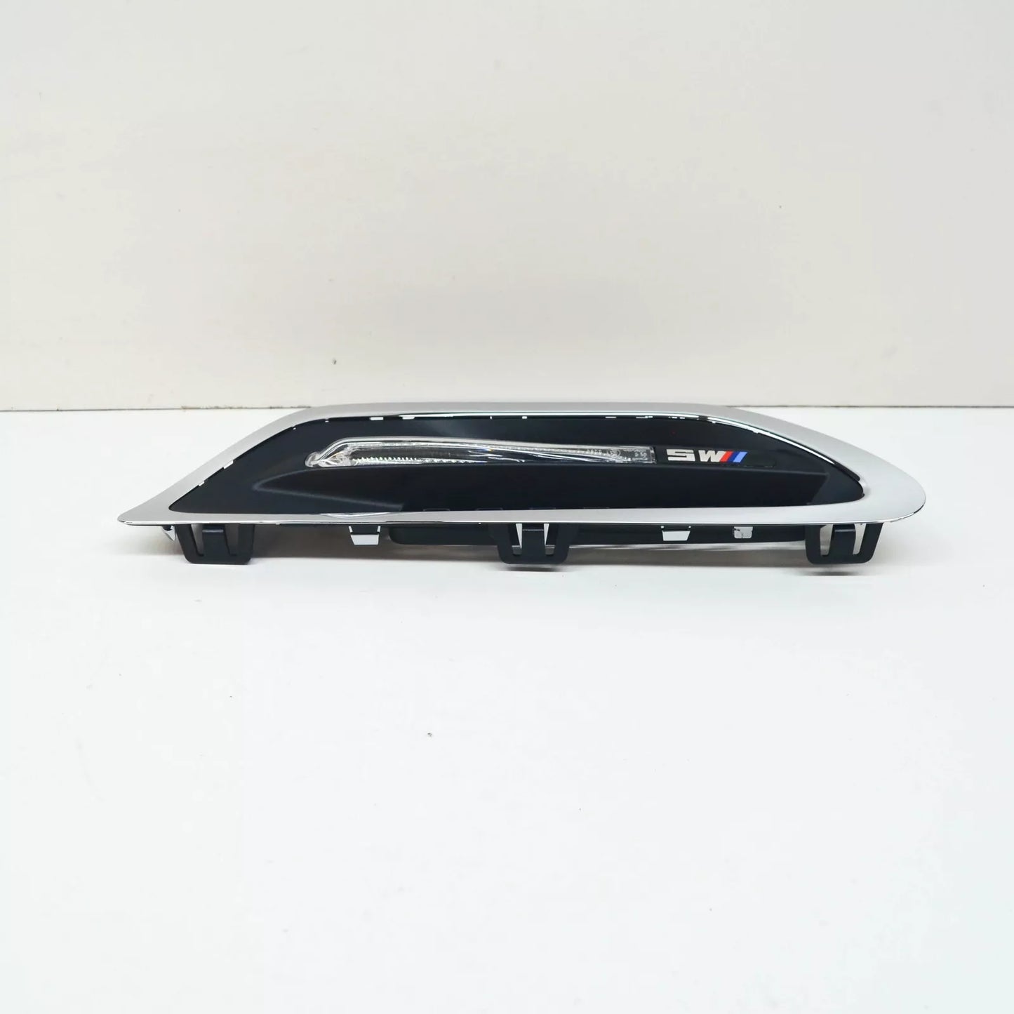 NEW BMW M5 F10 M FRONT LEFT SIDE PANEL GRILLE TRIM REPEATER 51134805797 OEM