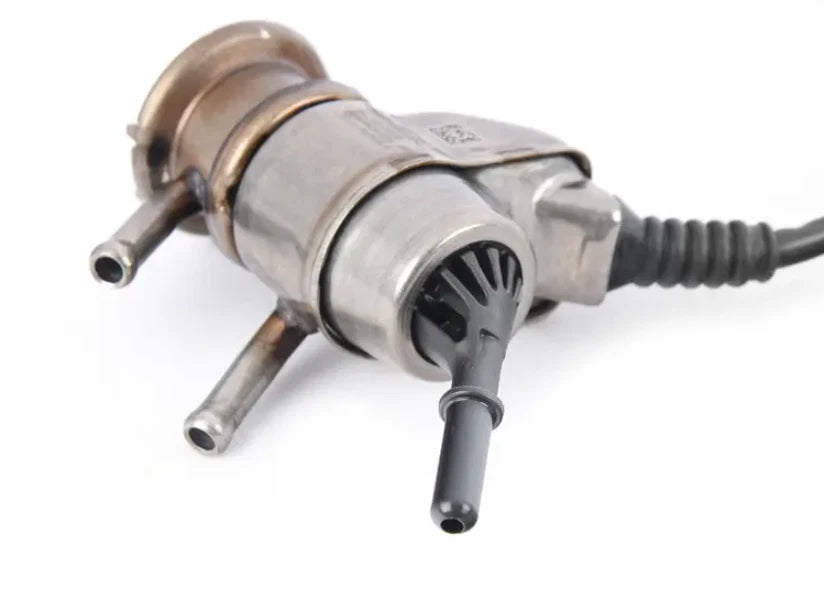 NEW AUDI Q3 8U REDUCTION AGENT INJECTOR 04L131113Q ORIGINAL