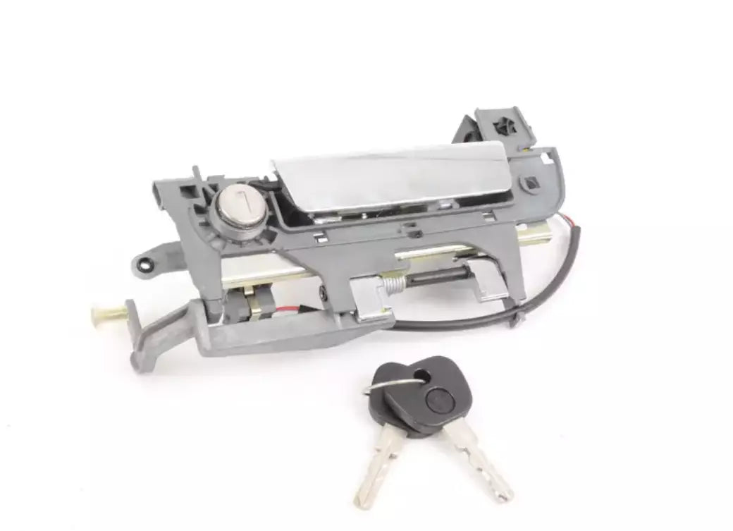 NEW BMW Z3 COUPE E36 FRONT LEFT EXTERIOR DOOR HANDLE 8401625 51218401625