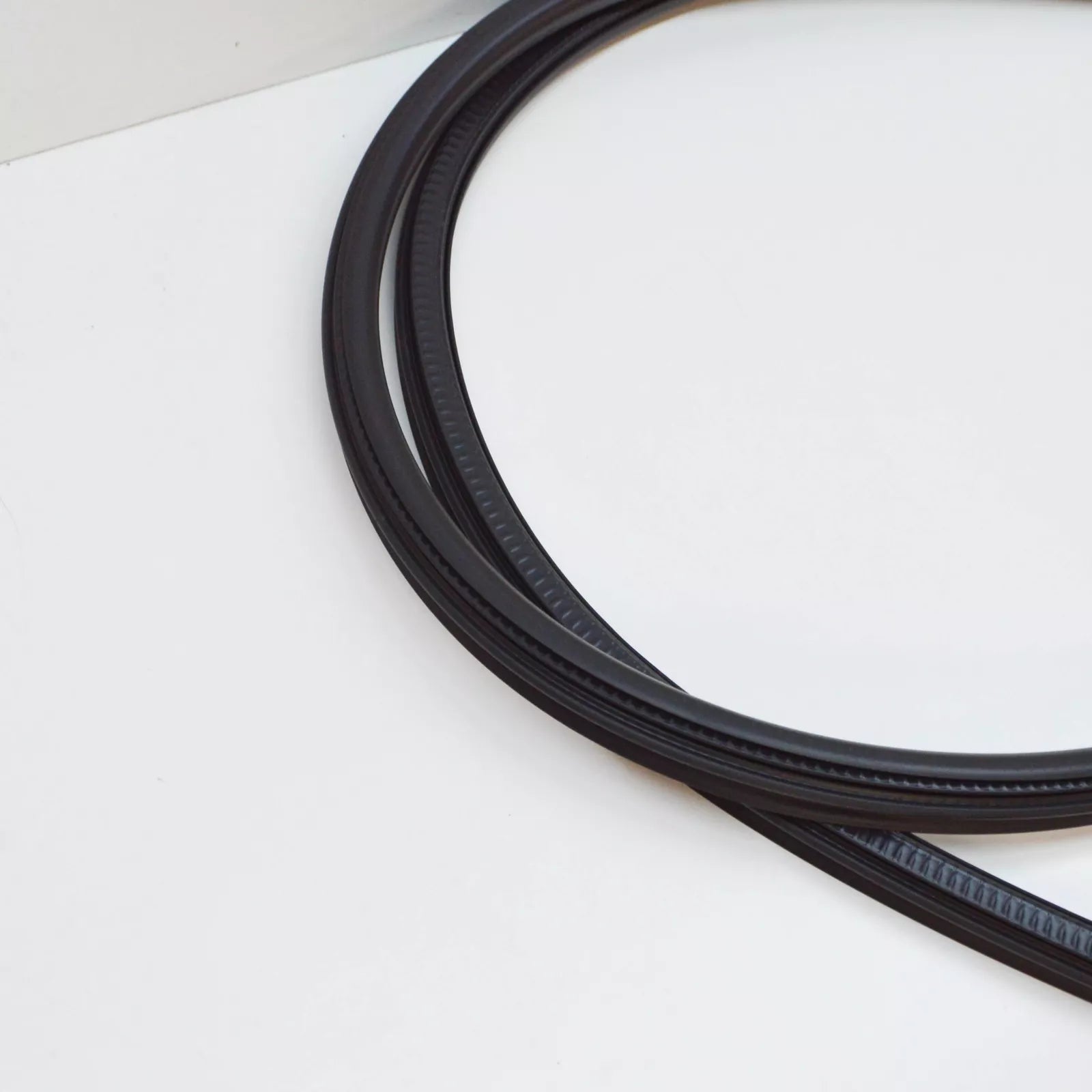 NEW VW TRANSPORTER T6 FRONT LEFT DOOR OUTER SEAL RUBBER 7LA837911C