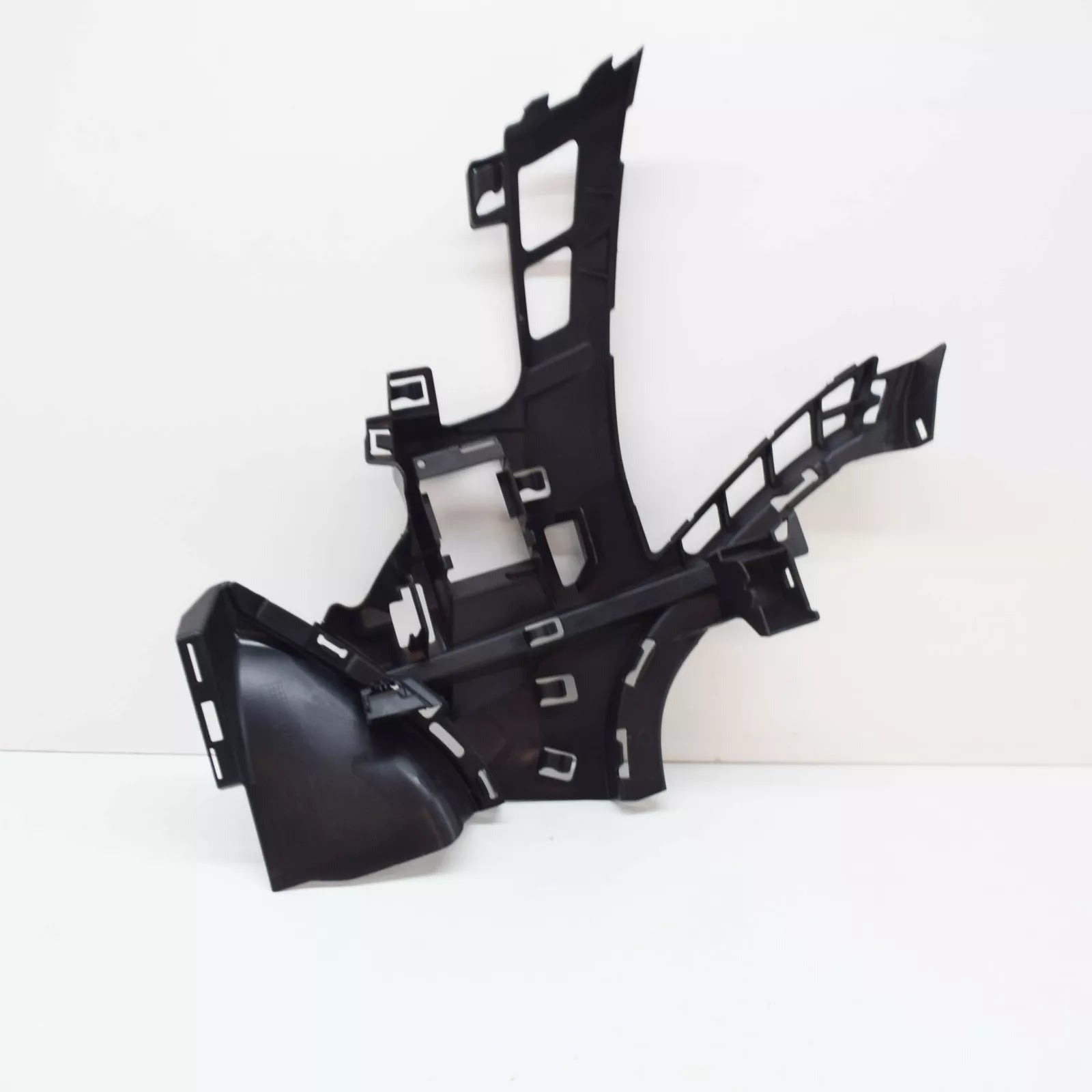 NEW MERCEDES-BENZ S-CLASS W222 FRONT LEFT BUMPER BRACKET A2228851165 ORIGINAL