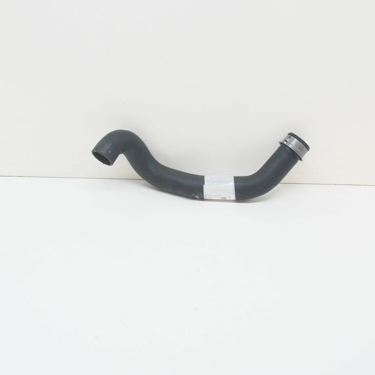 NEW MERCEDES-BENZ G W463 RADIATOR TO ENGINE COOLANT HOSE A4635002275 ORIGINAL