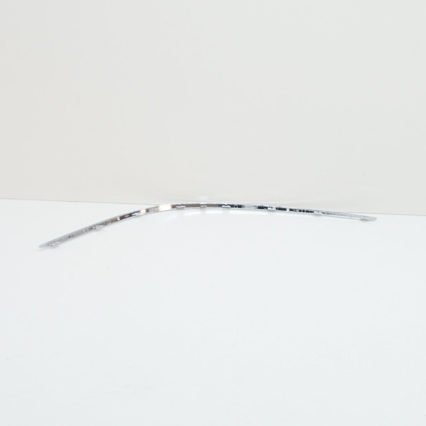 NEW MB CLS C218 FRONT BUMPER RIGHT CHROME MOULDING TRIM A2188850221 ORIGINAL