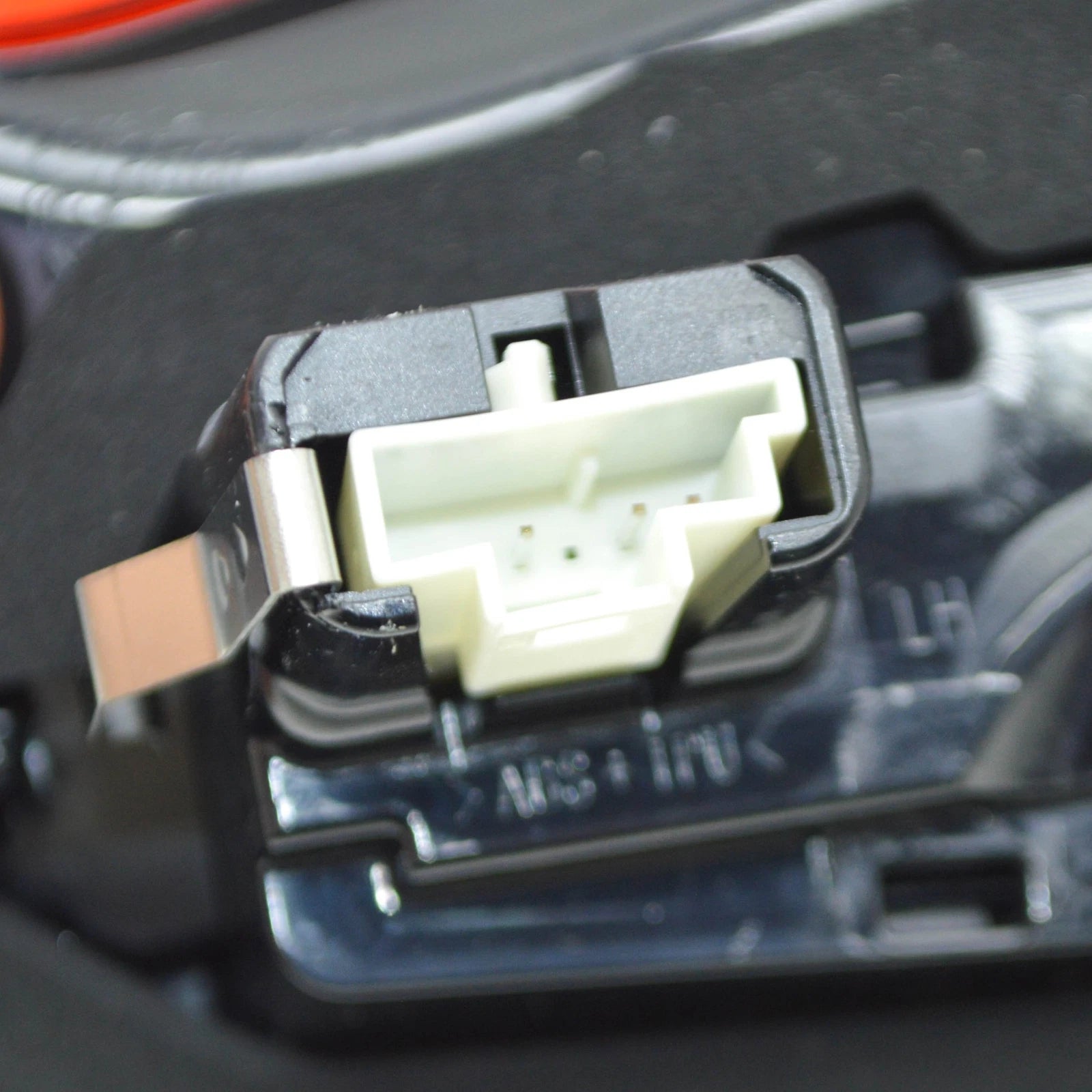 NEW MERCEDES-BENZ E W213 REAR LEFT TAILGATE TAILLIGHT A2139068305