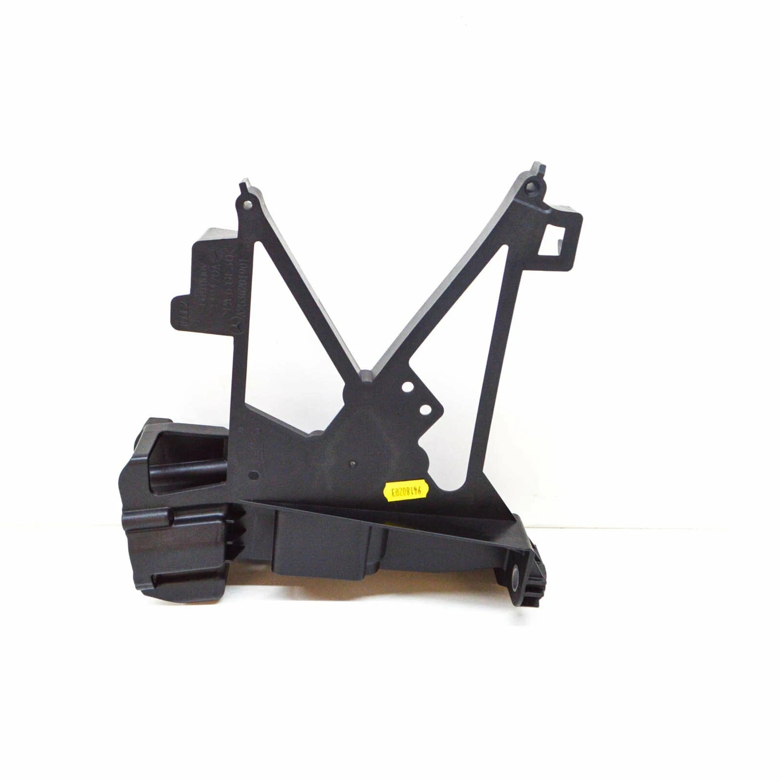 NEW MB GLC X253 COOLING RADIATOR LEFT PANEL BRACKET A2536201901